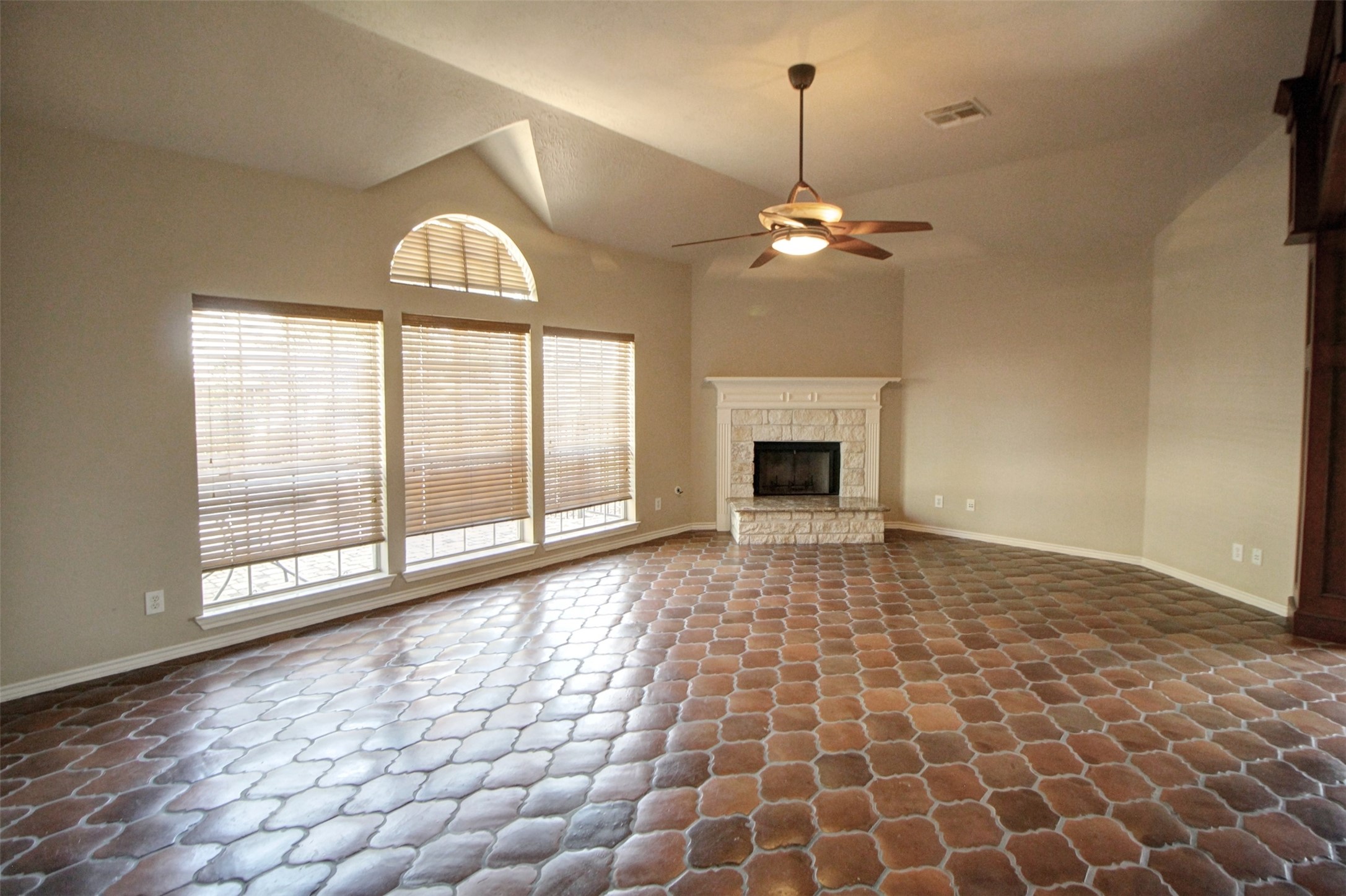 19014 Canyon Frost Drive Property Photo 5
