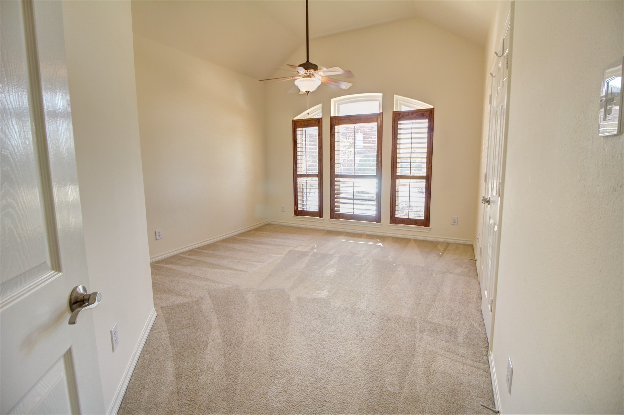 19014 Canyon Frost Drive Property Photo 17