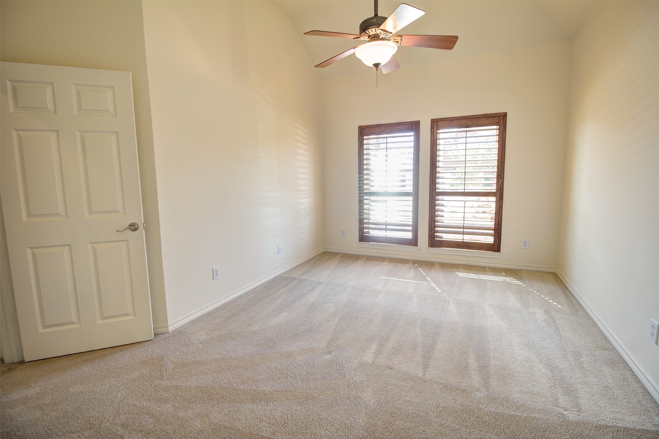 19014 Canyon Frost Drive Property Photo 18