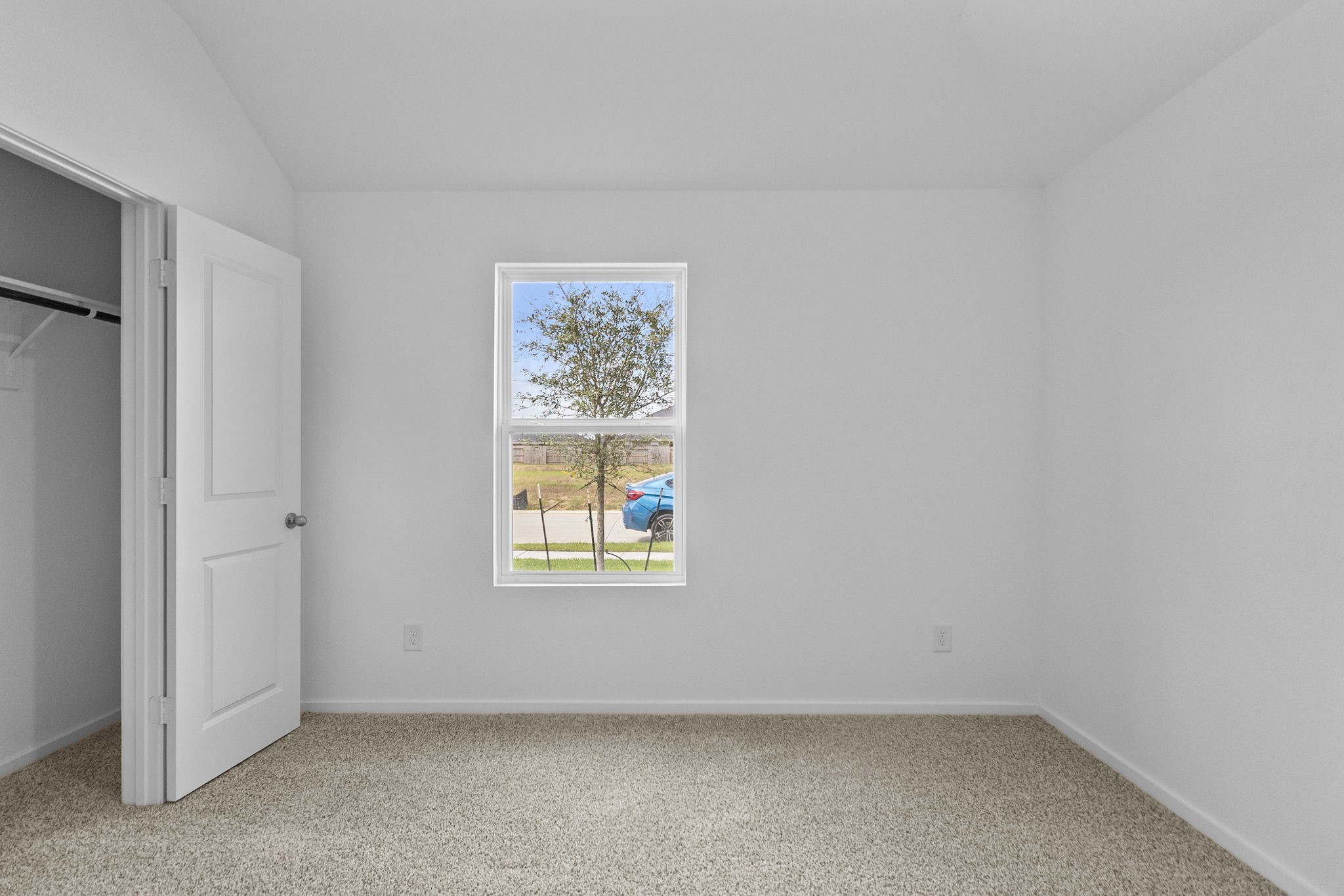 21935 Messina Springs Drive Property Photo 6