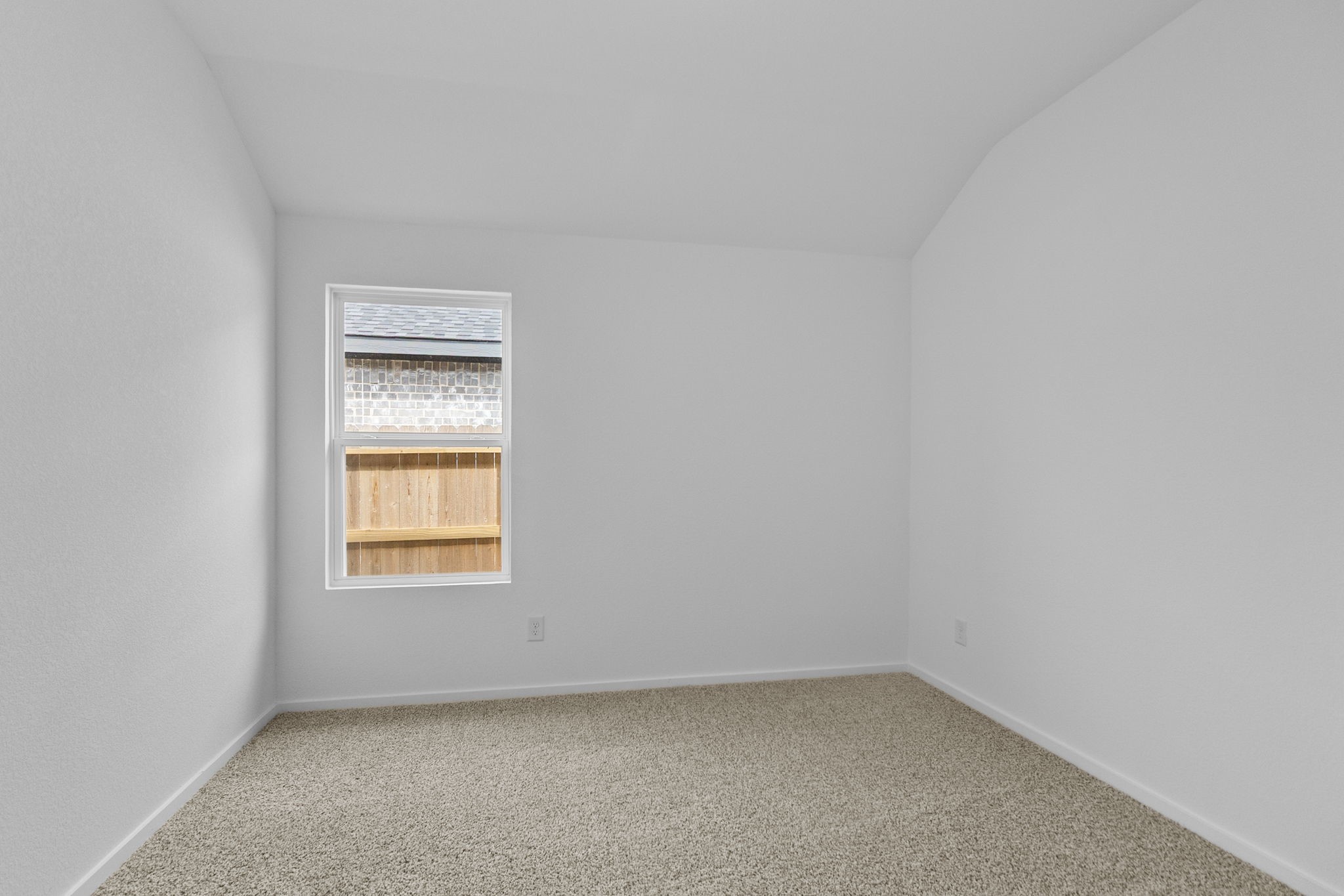 21935 Messina Springs Drive Property Photo 8