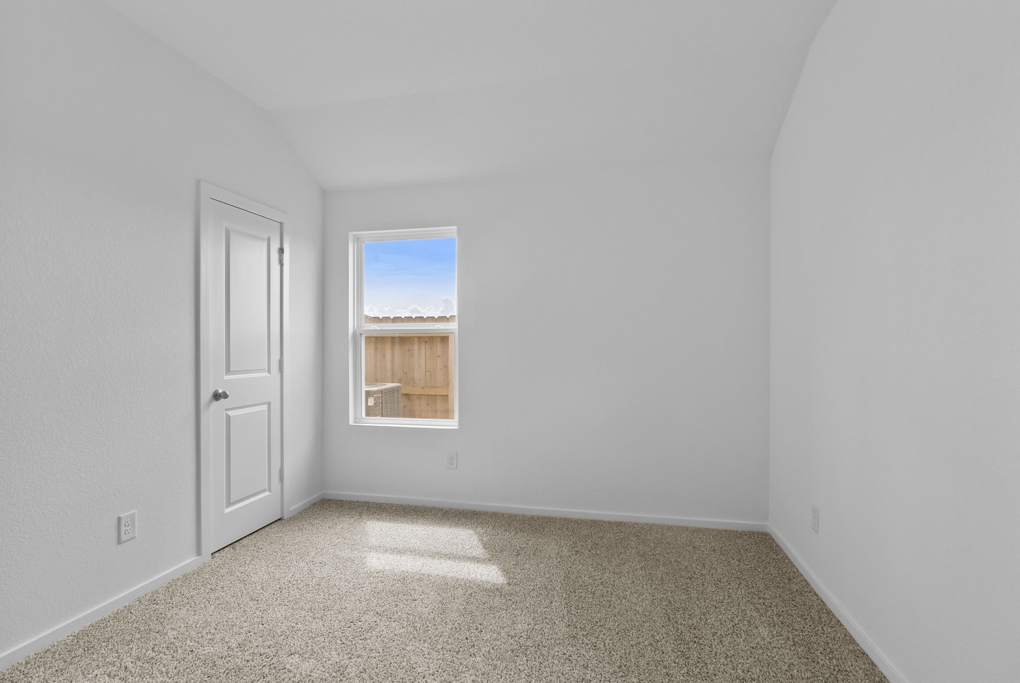 21935 Messina Springs Drive Property Photo 10