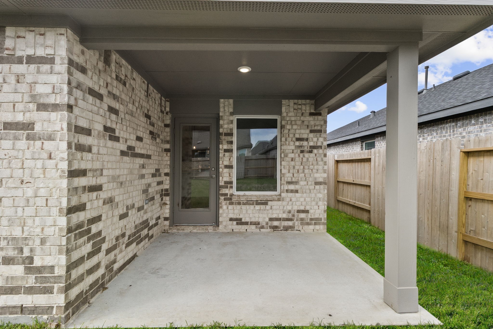 21935 Messina Springs Drive Property Photo 27