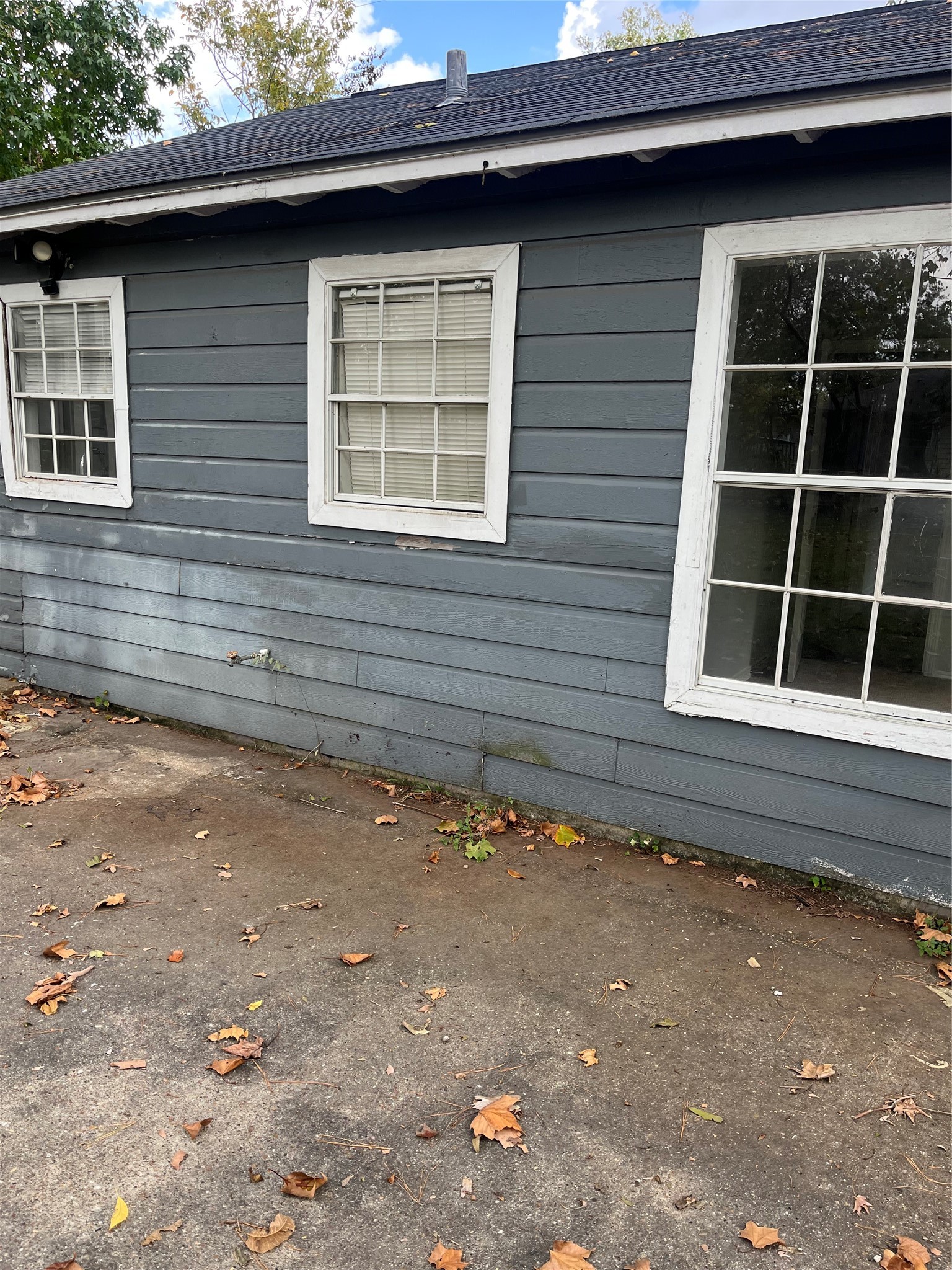 10533 Barnham Street Property Photo 17