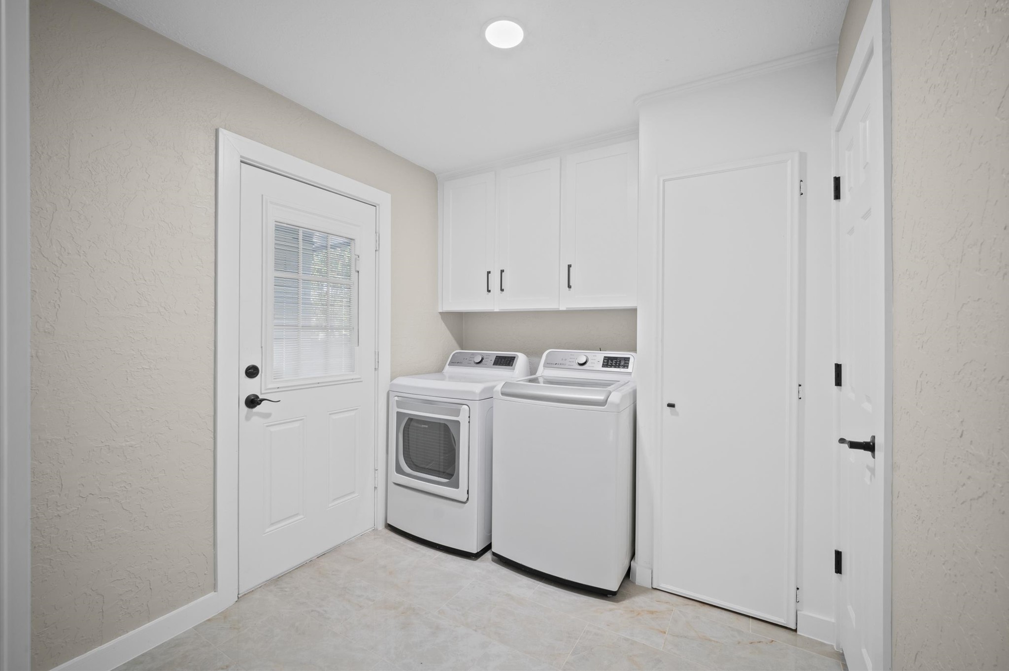 20302 Arrow Cove Drive Property Photo 17