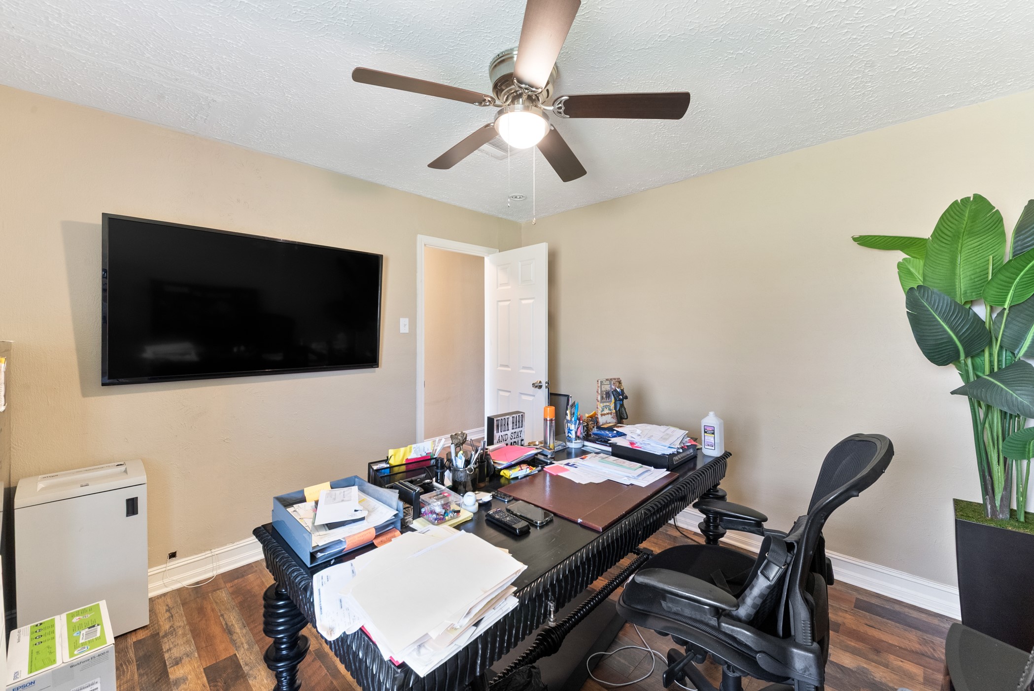 4302 Marchant Road Property Photo 9