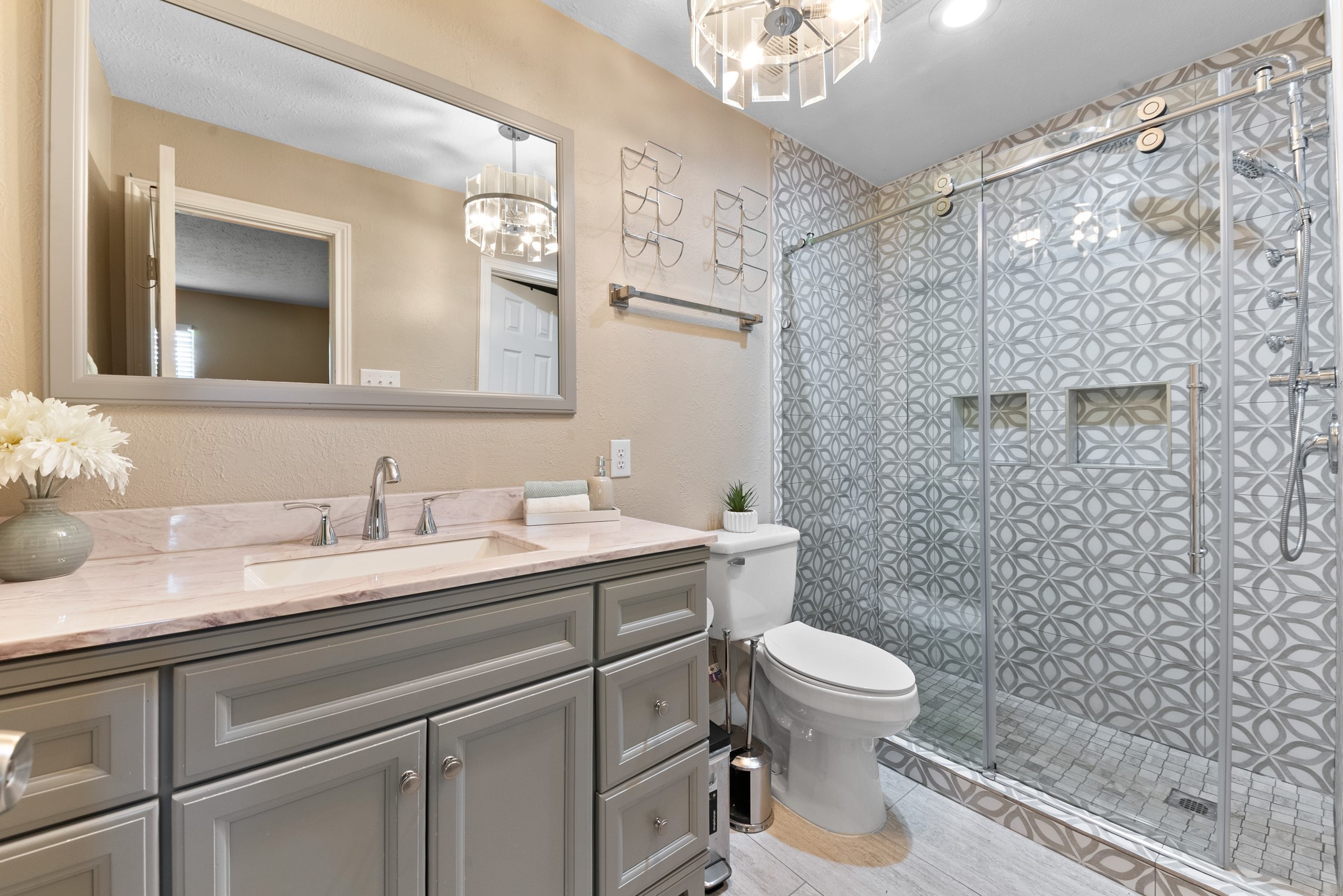 4302 Marchant Road Property Photo 11