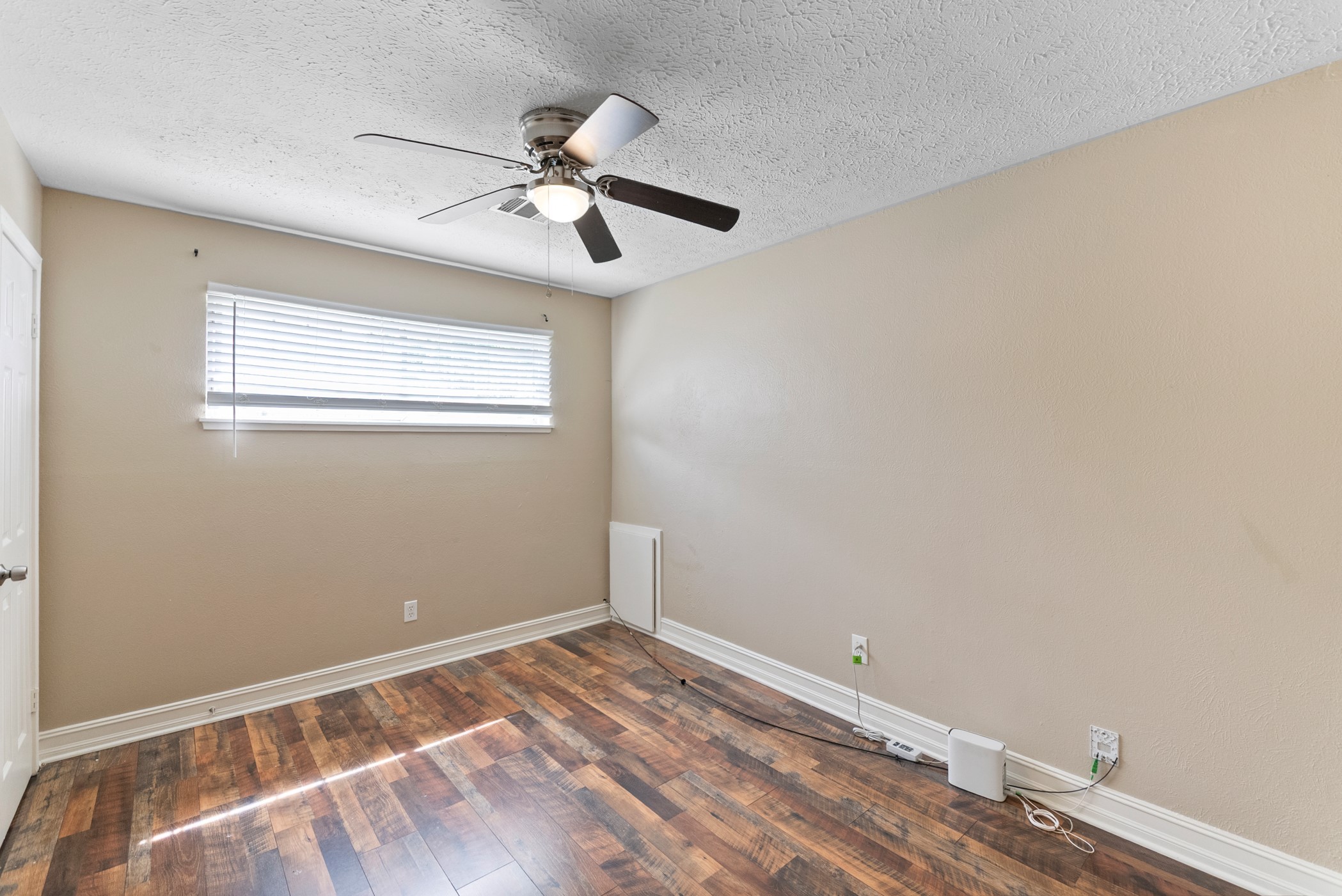 4302 Marchant Road Property Photo 15