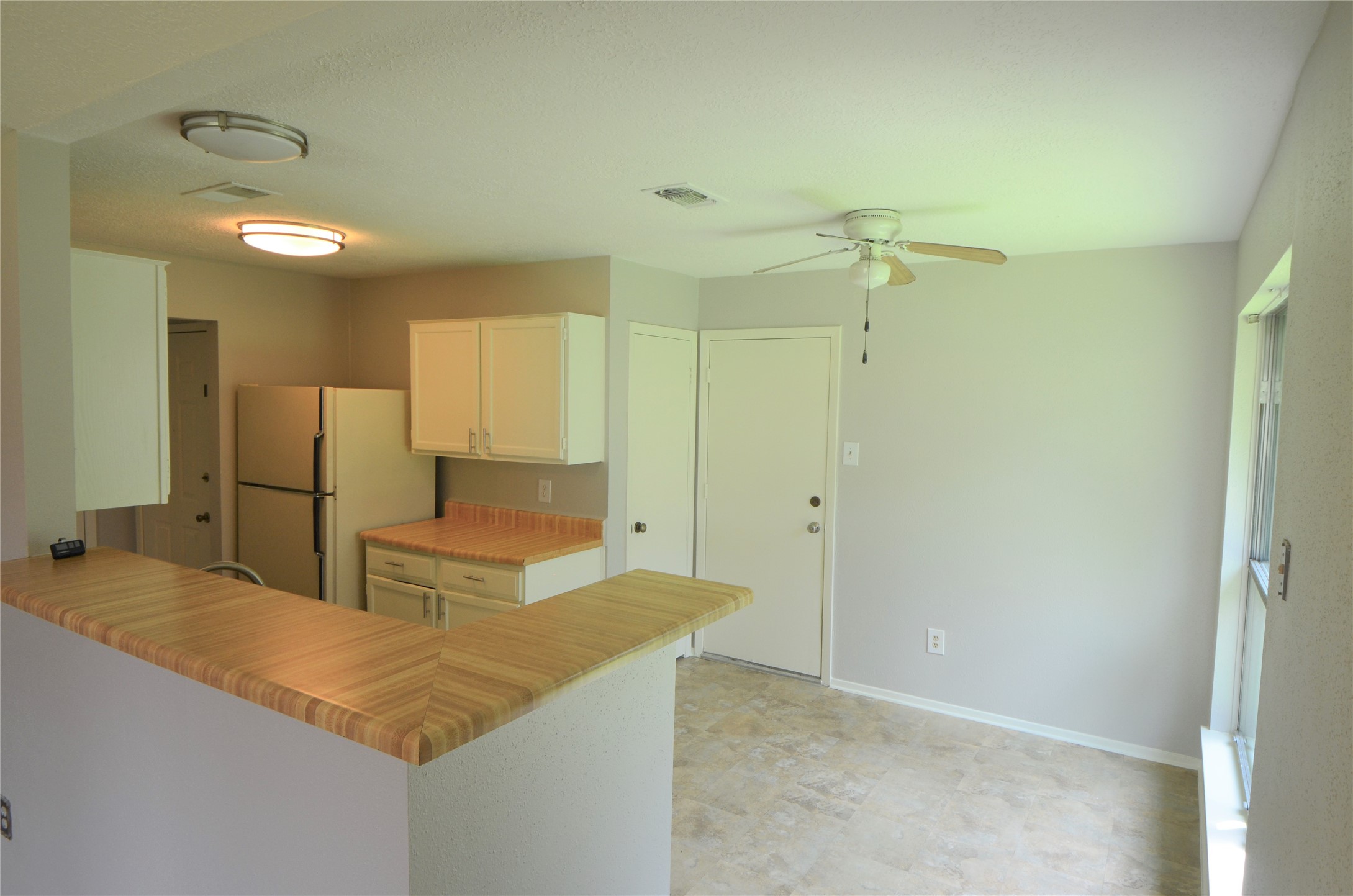 24006 Merry Oaks Drive Property Photo 6