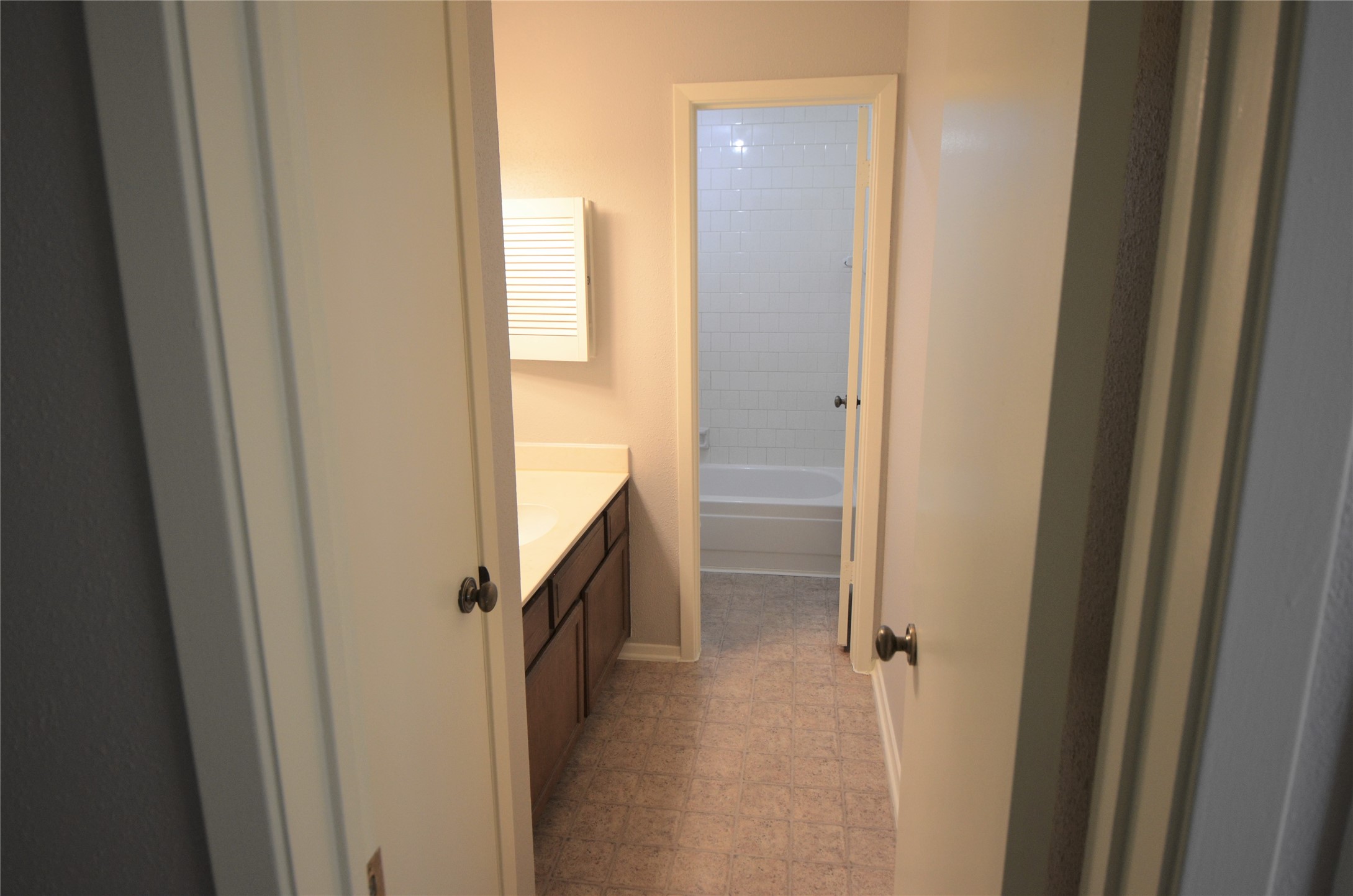 24006 Merry Oaks Drive Property Photo 12