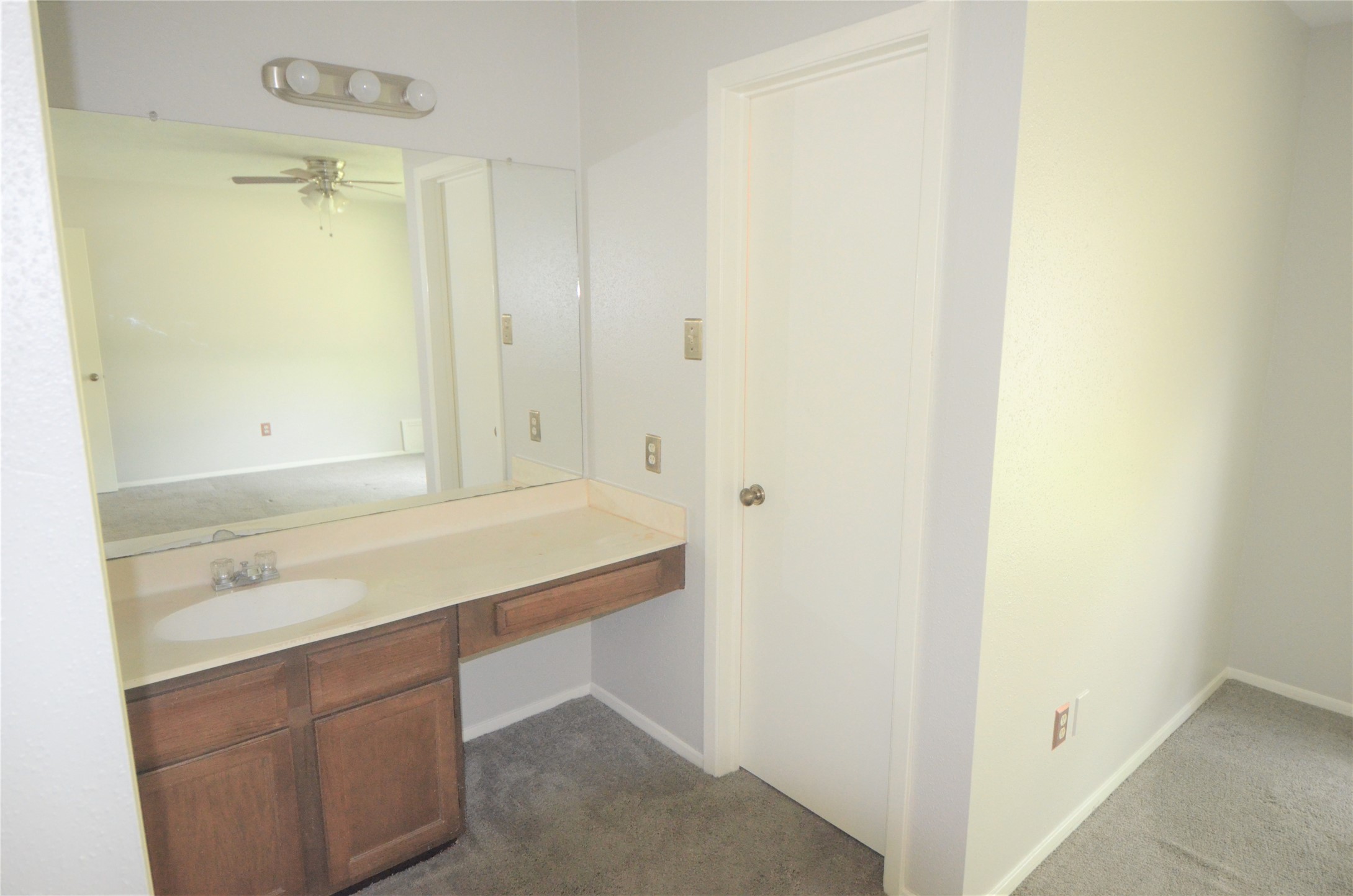 24006 Merry Oaks Drive Property Photo 16