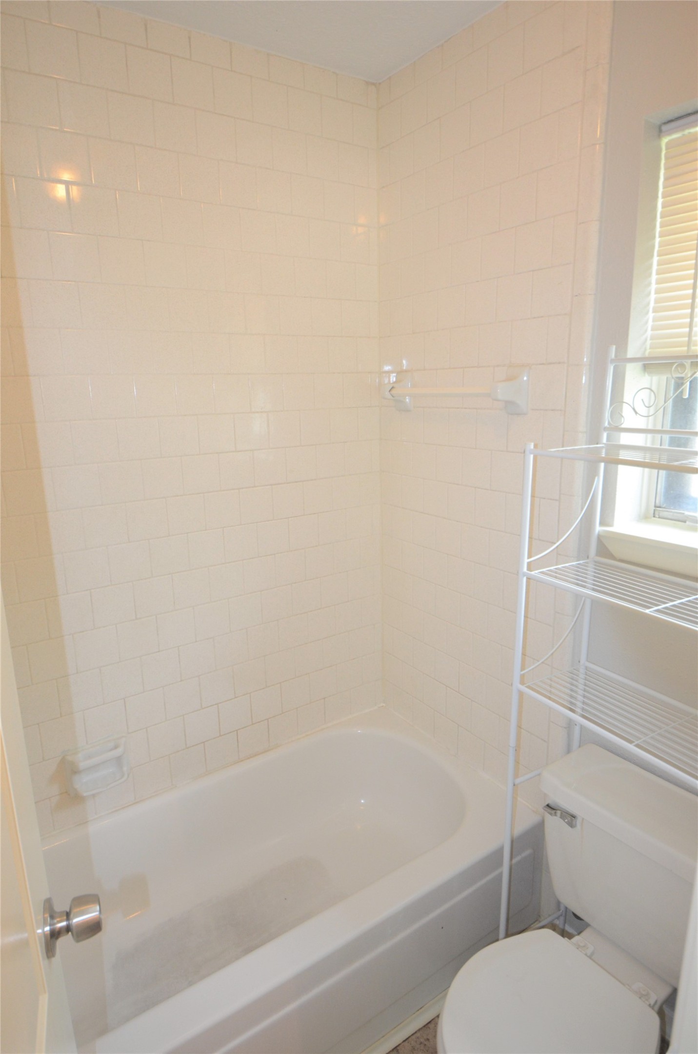 24006 Merry Oaks Drive Property Photo 18