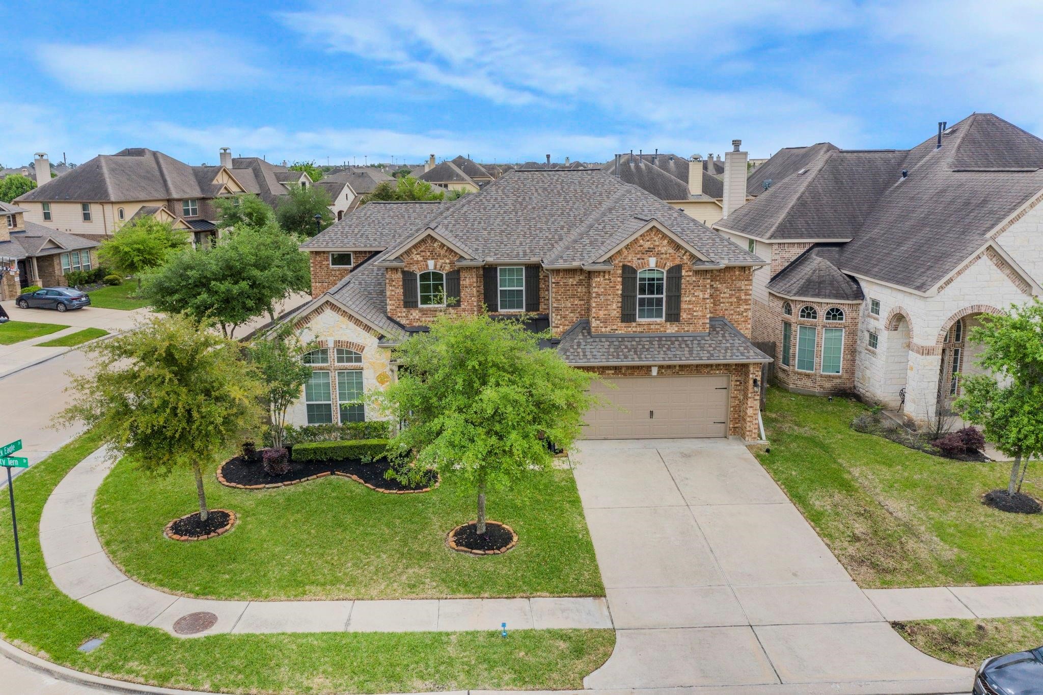 Tays Junior High School Real Estate Listings Main Image