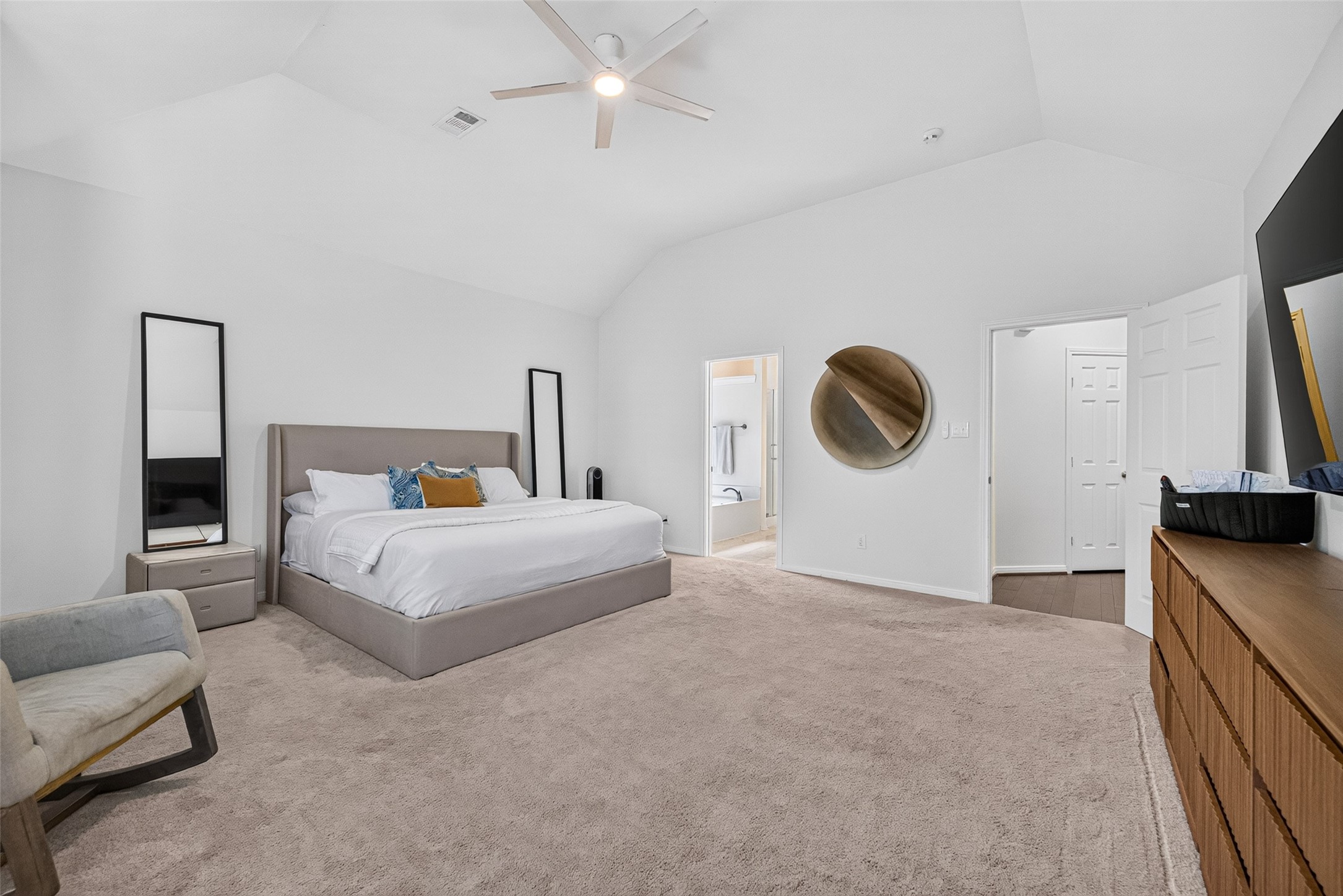 10335 Shipmans Landing Drive Property Photo 13