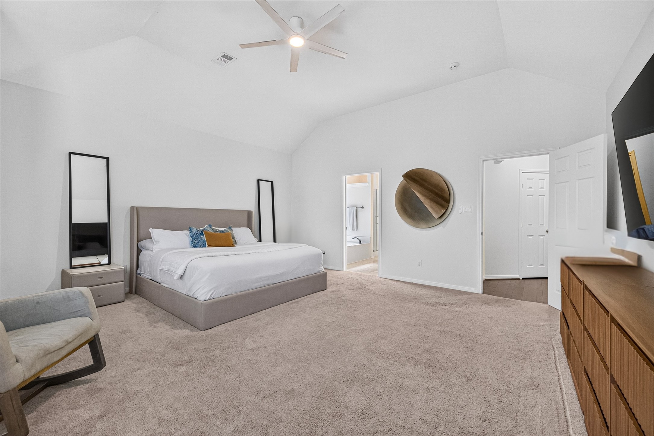 10335 Shipmans Landing Drive Property Photo 13
