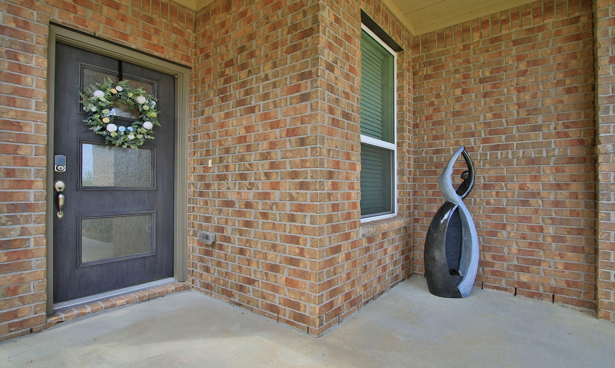 108 Clay Creek Lane Property Photo 3