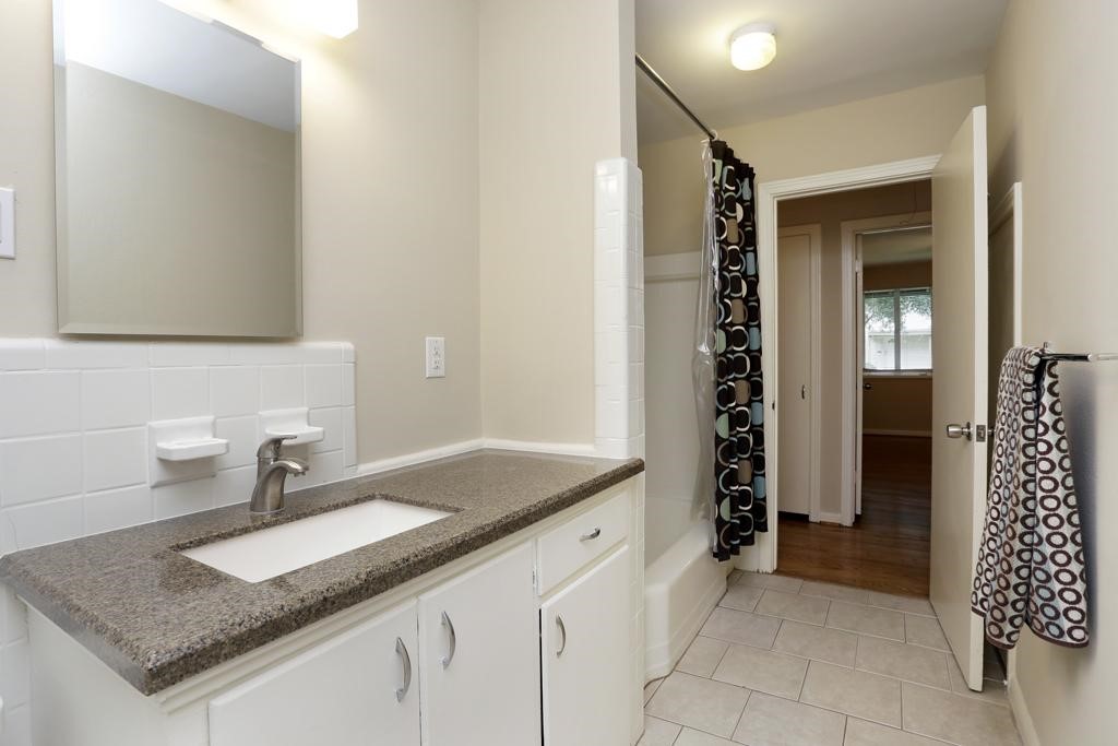 2102 Sheridan Street Property Photo 13