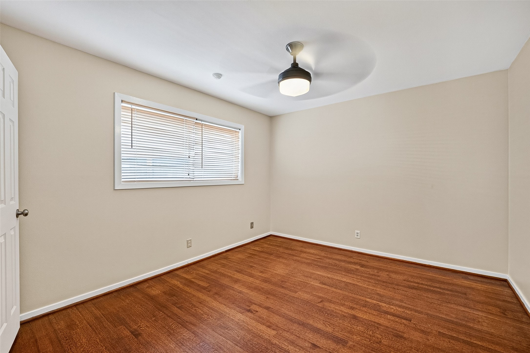 9650 Meadowcroft Drive Property Photo 30