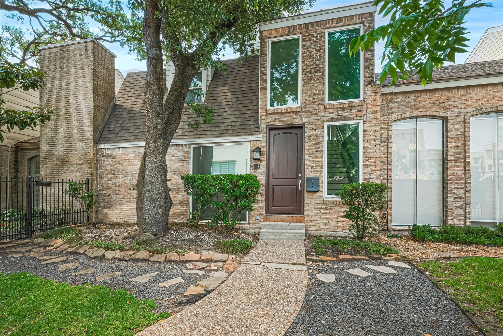 4305 Westheimer Road, Houston TX 77027 Property Photo 1