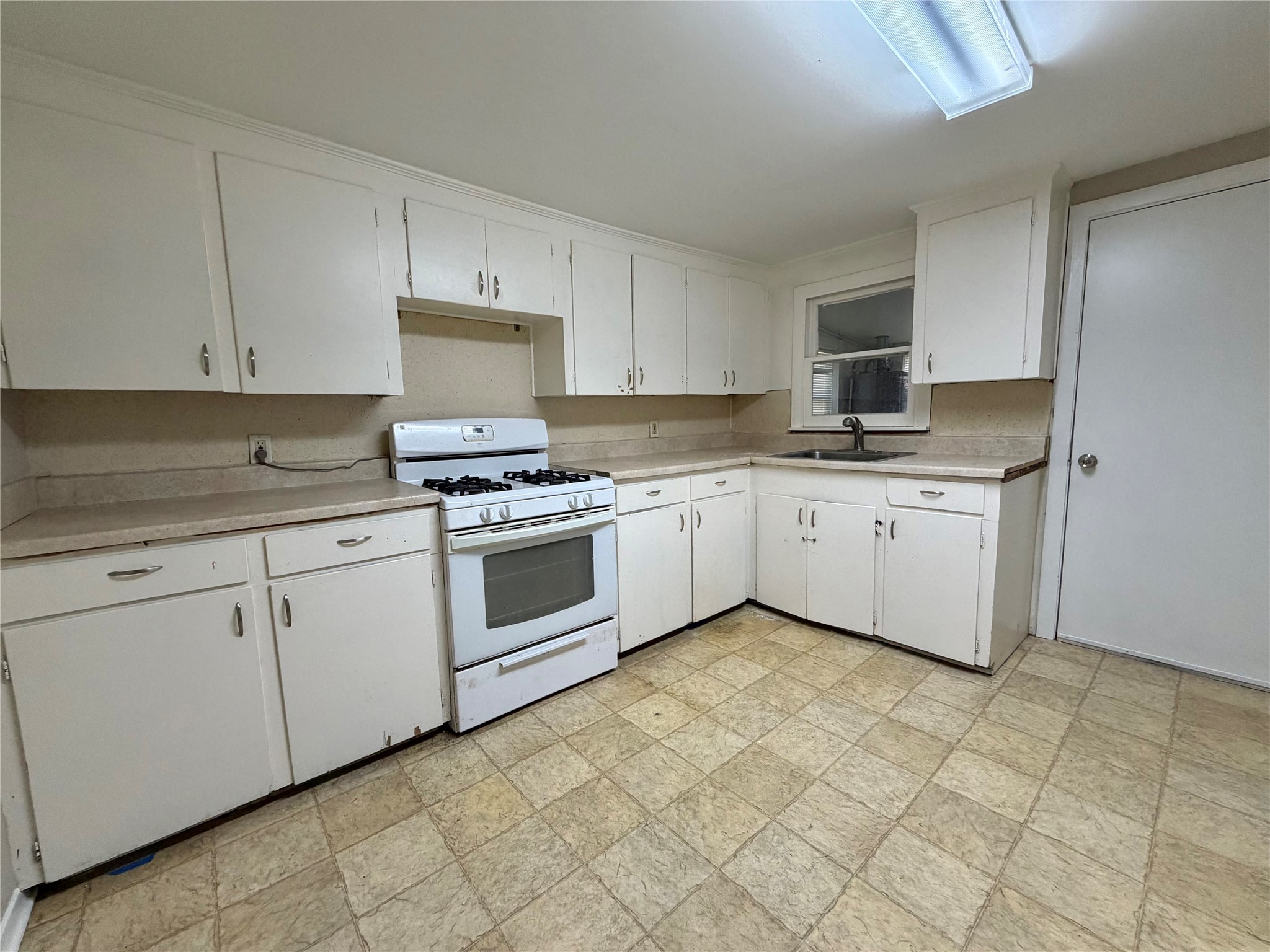 503 Mckee Street Property Photo 9
