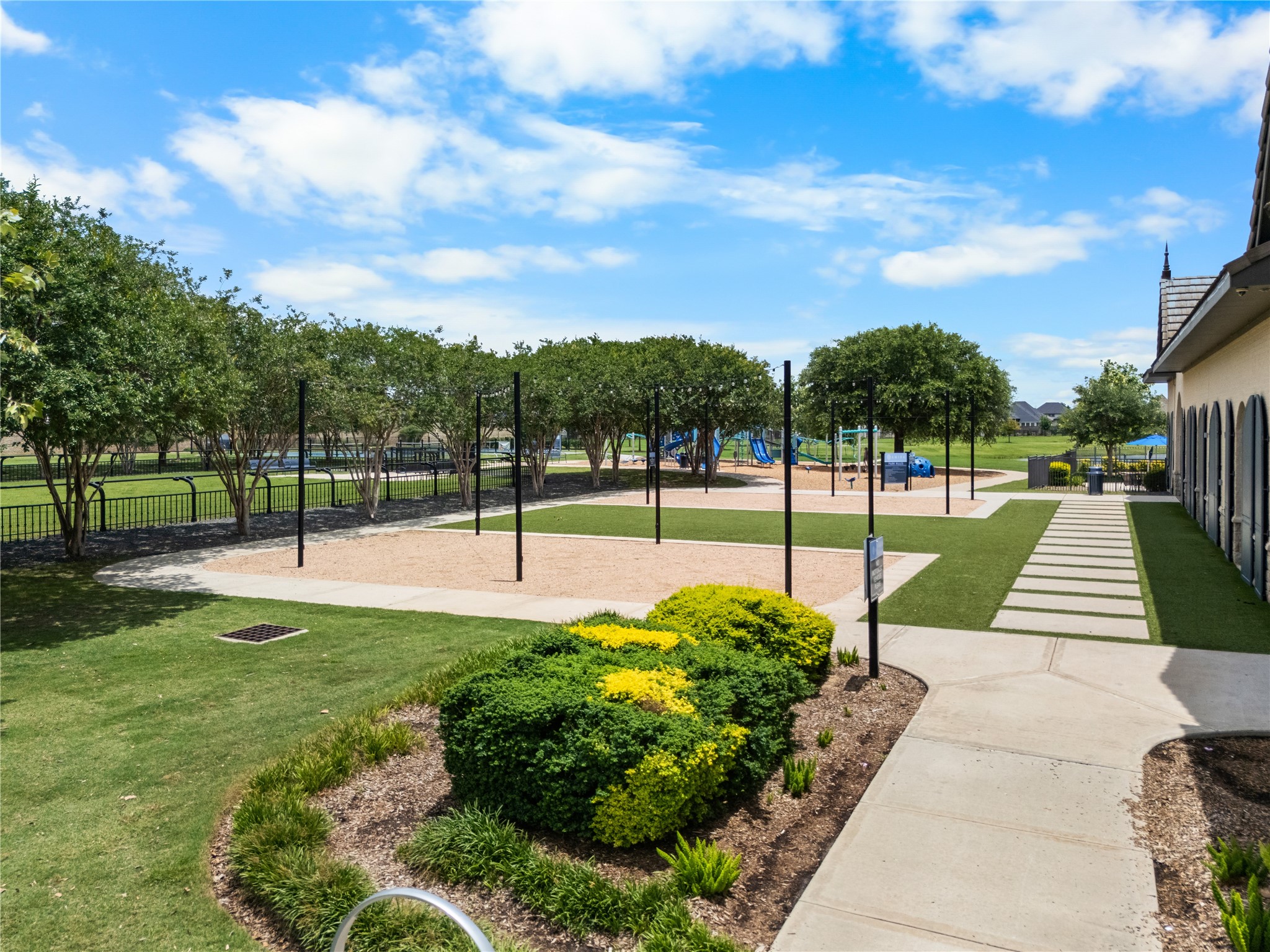 19007 Valentine Padlock Circle Property Photo 43