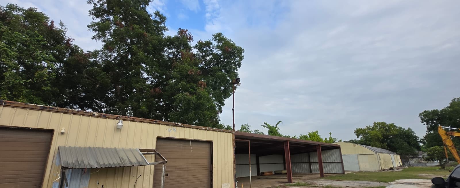 1902 Charles Road Property Photo 1