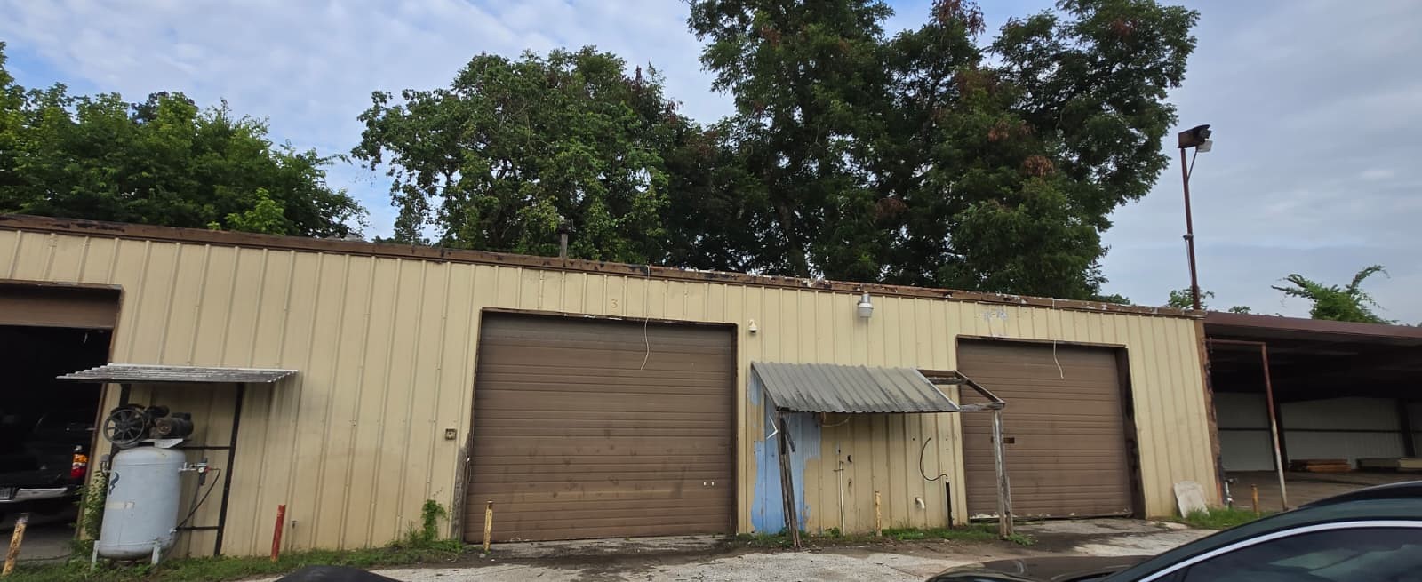 1902 Charles Road Property Photo 2