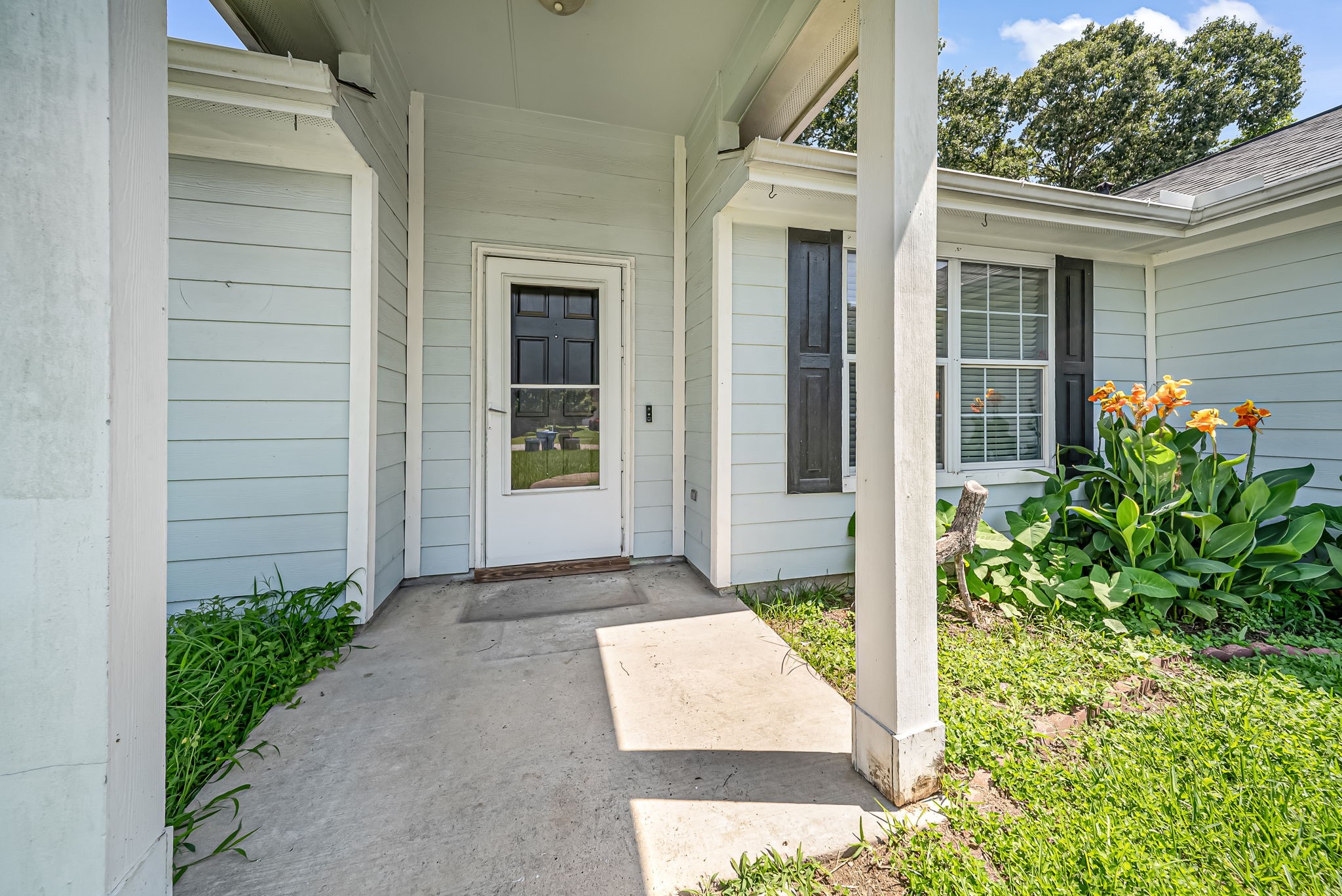 16393 Ryan Guinn Way Property Photo 3