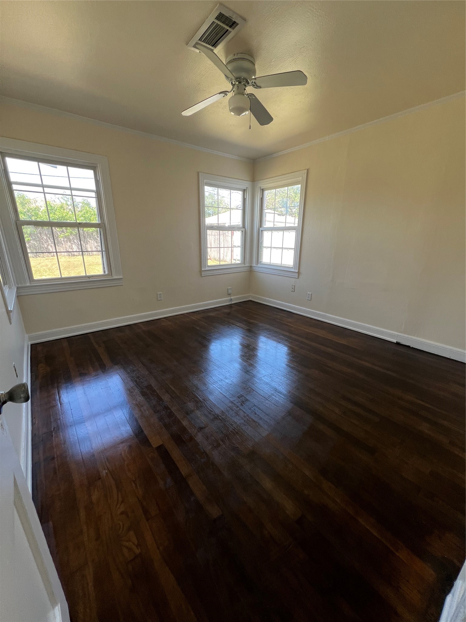 2218 2nd Street Property Photo 7