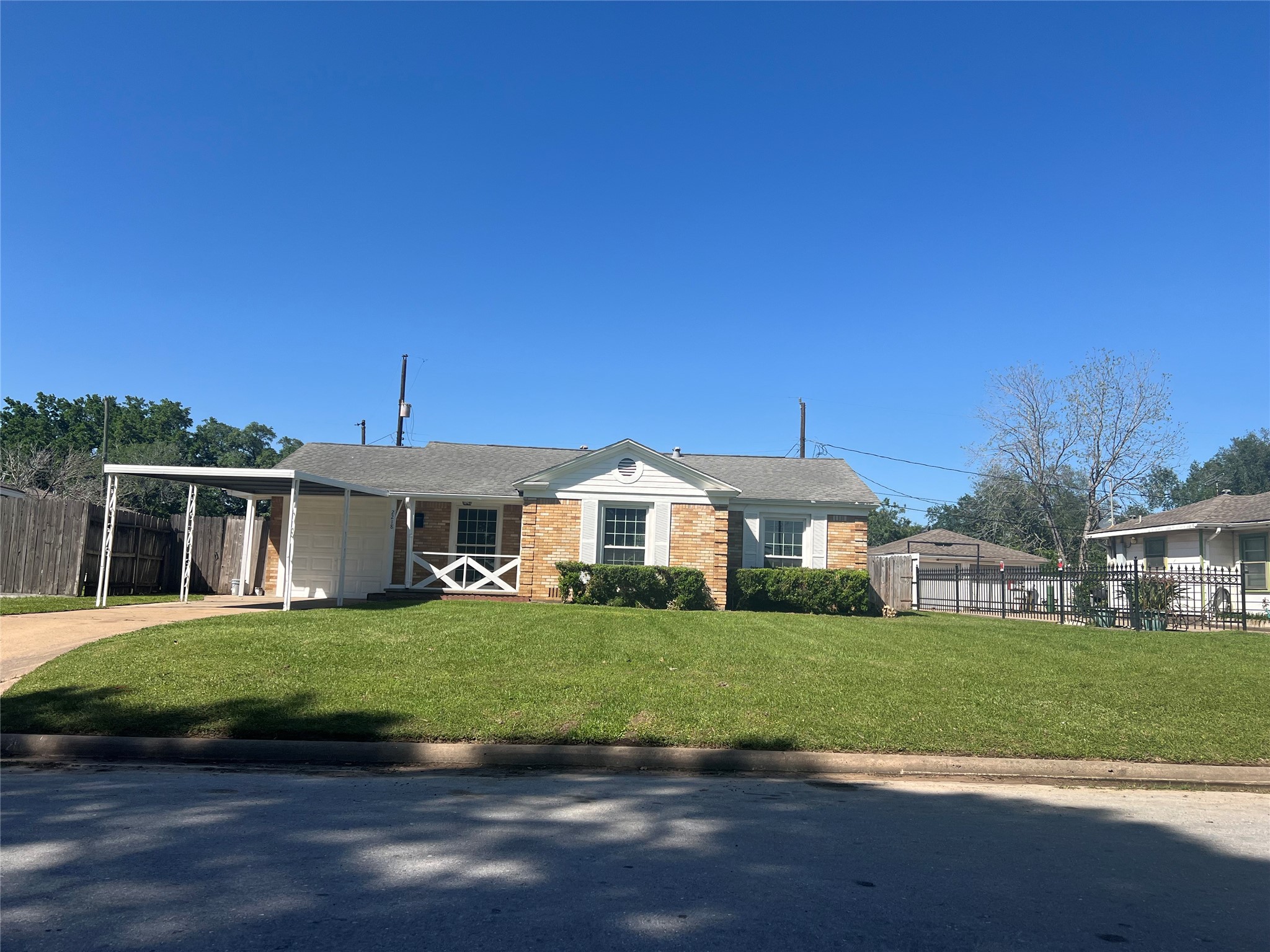 2218 2nd Street Property Photo 11