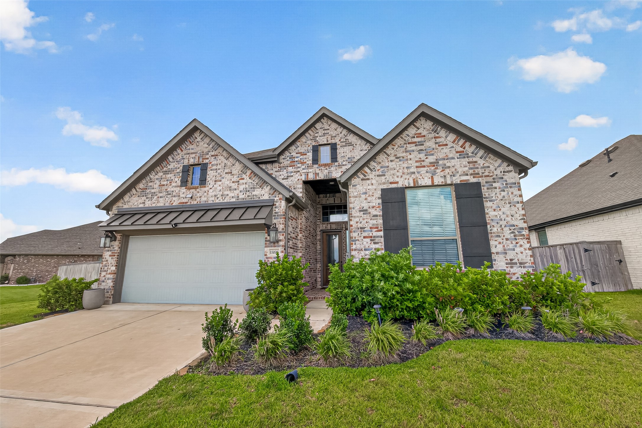 13206 Pine Lake Bend Property Photo 2