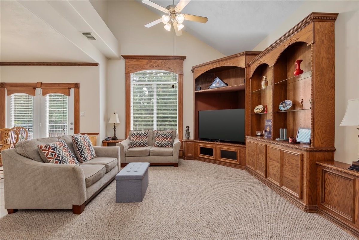2919 Crescent Star Road Property Photo 8