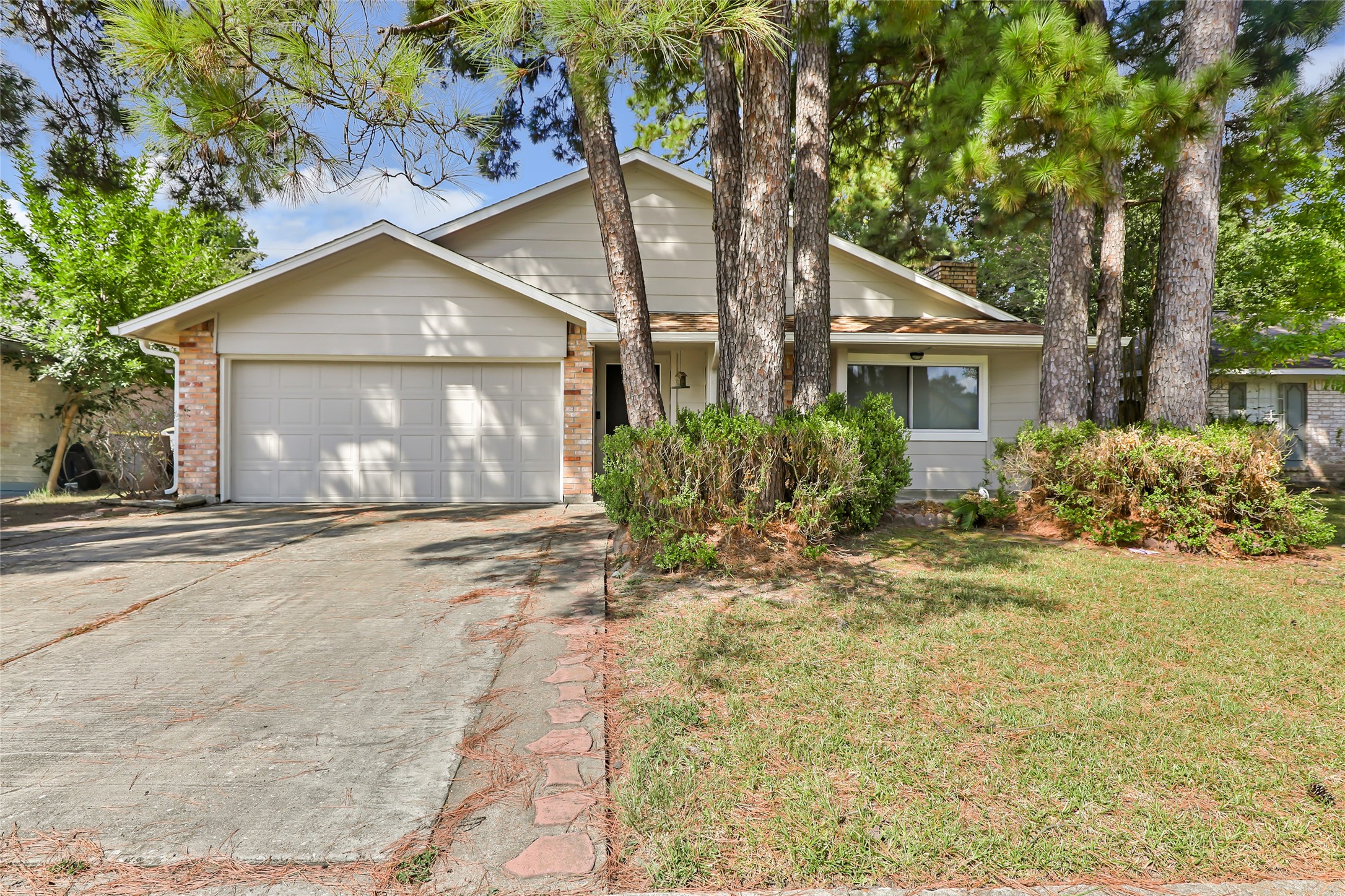 23219 Dew Wood Lane Property Photo 1