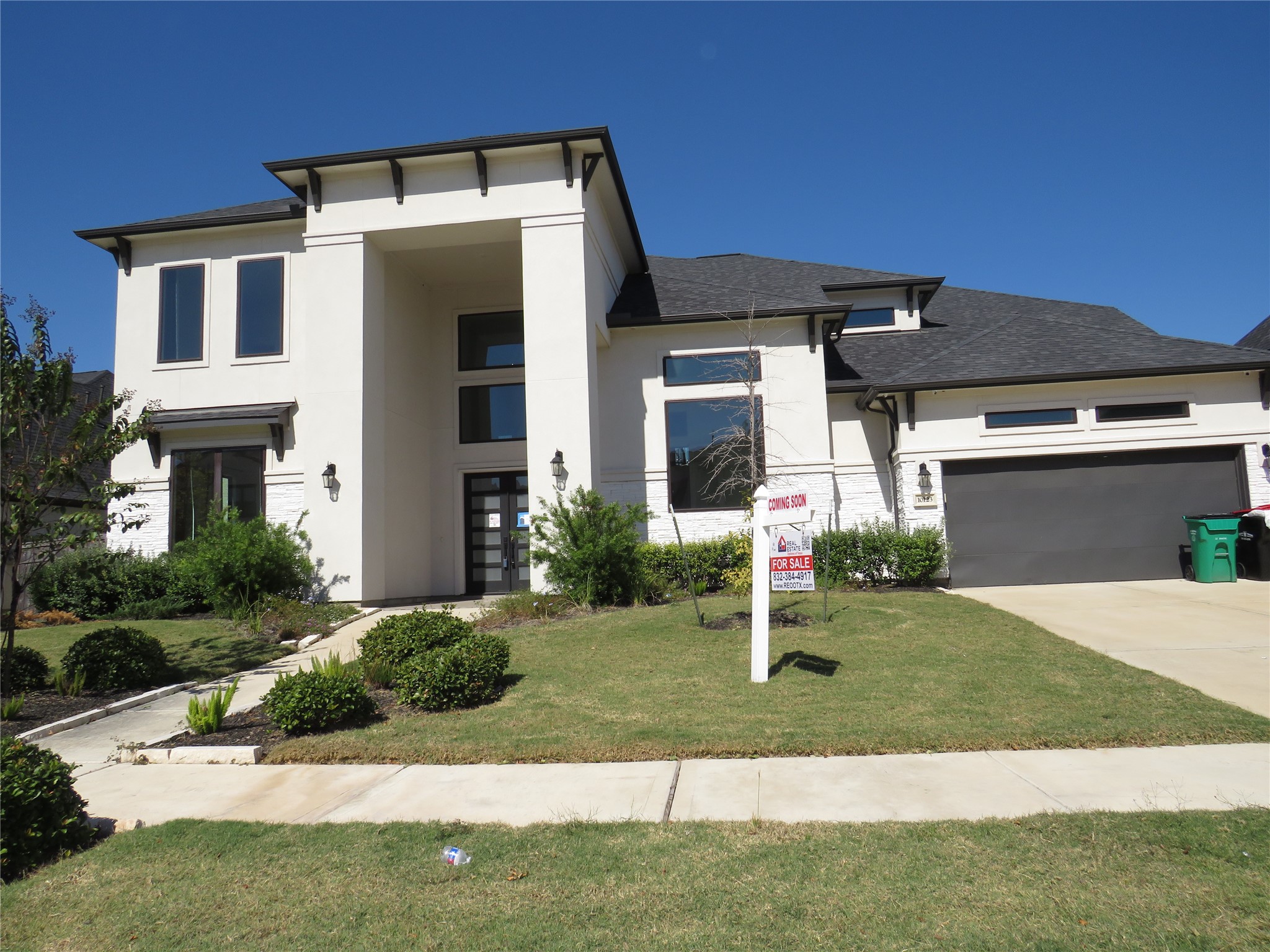 10123 Regatta Shore Drive Property Photo 1