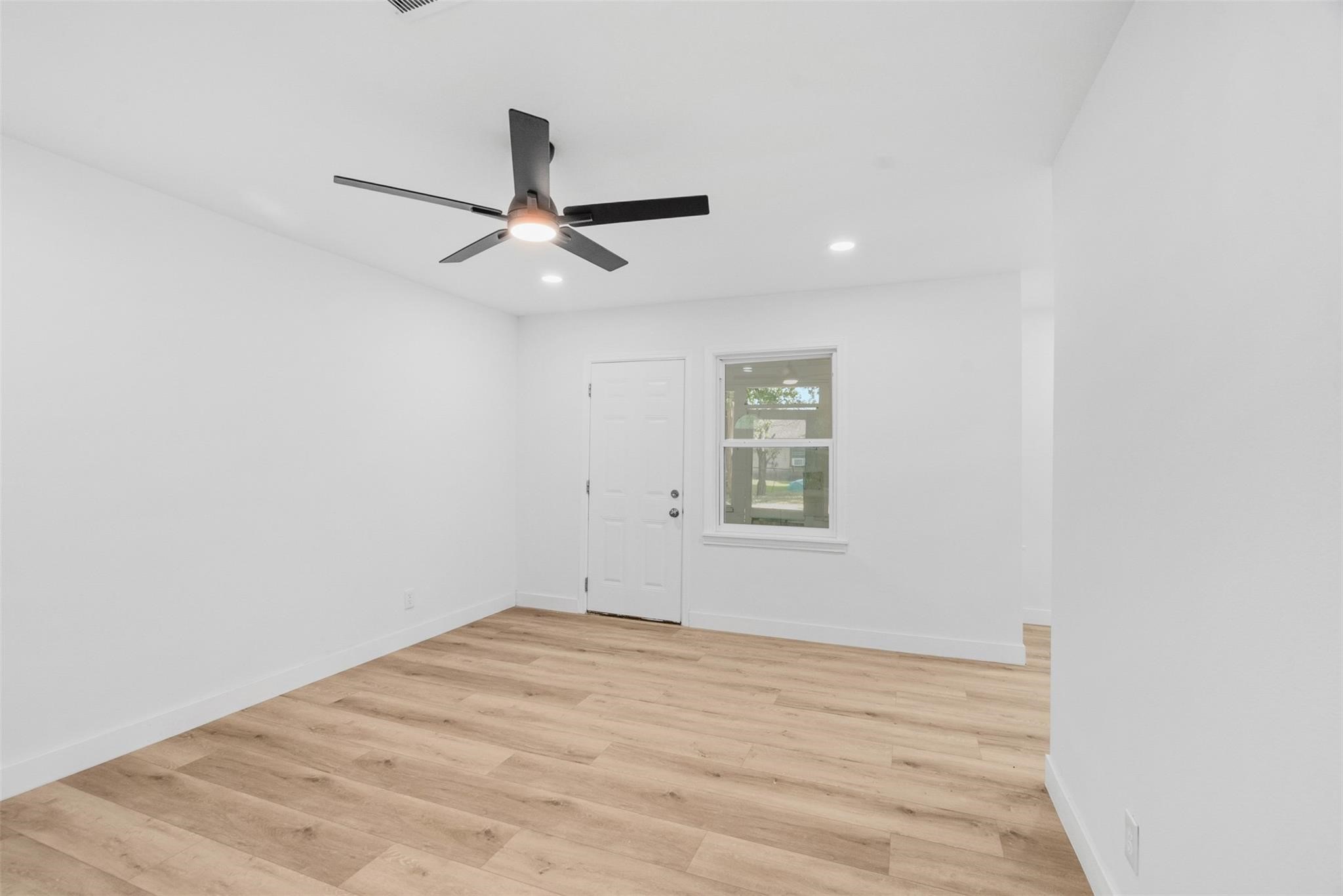 5023 Cosby Street Property Photo 7