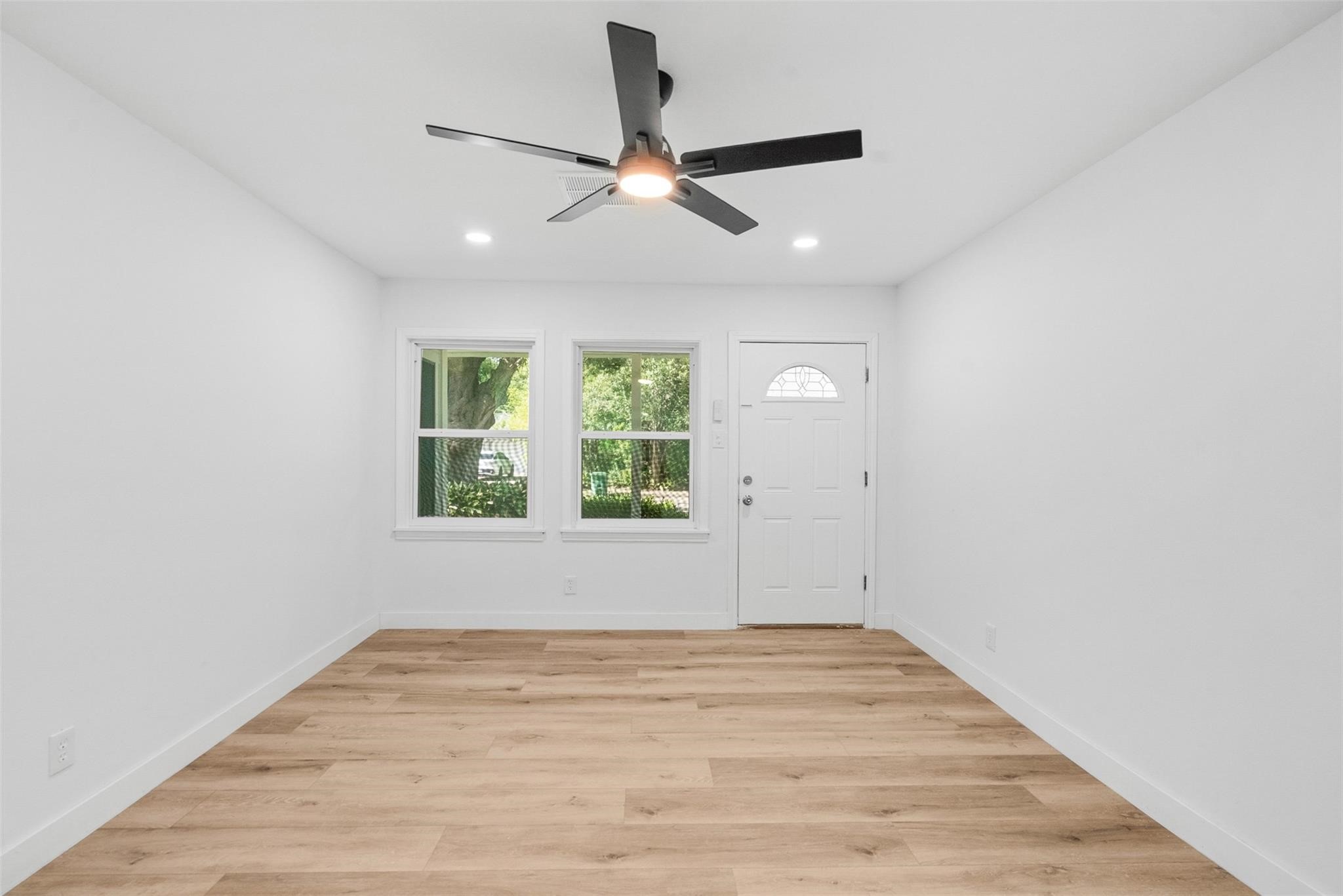 5023 Cosby Street Property Photo 8