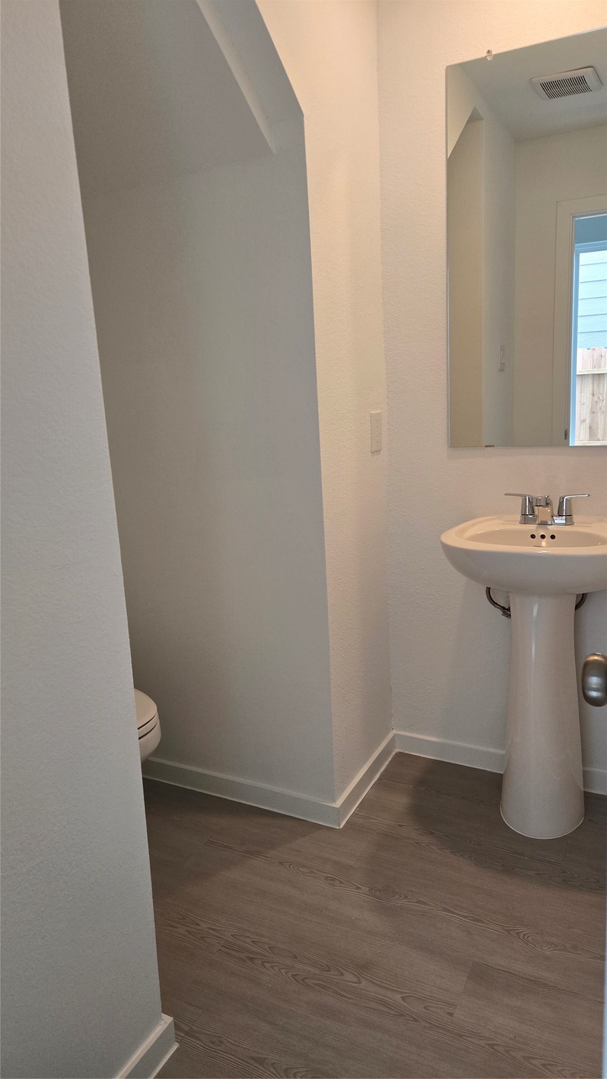 952 Pertuso Lane Property Photo 3