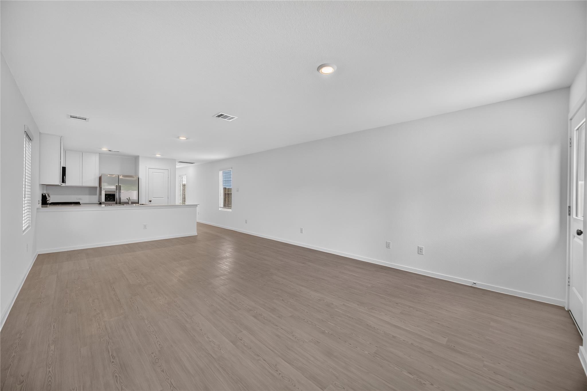 952 Pertuso Lane Property Photo 4