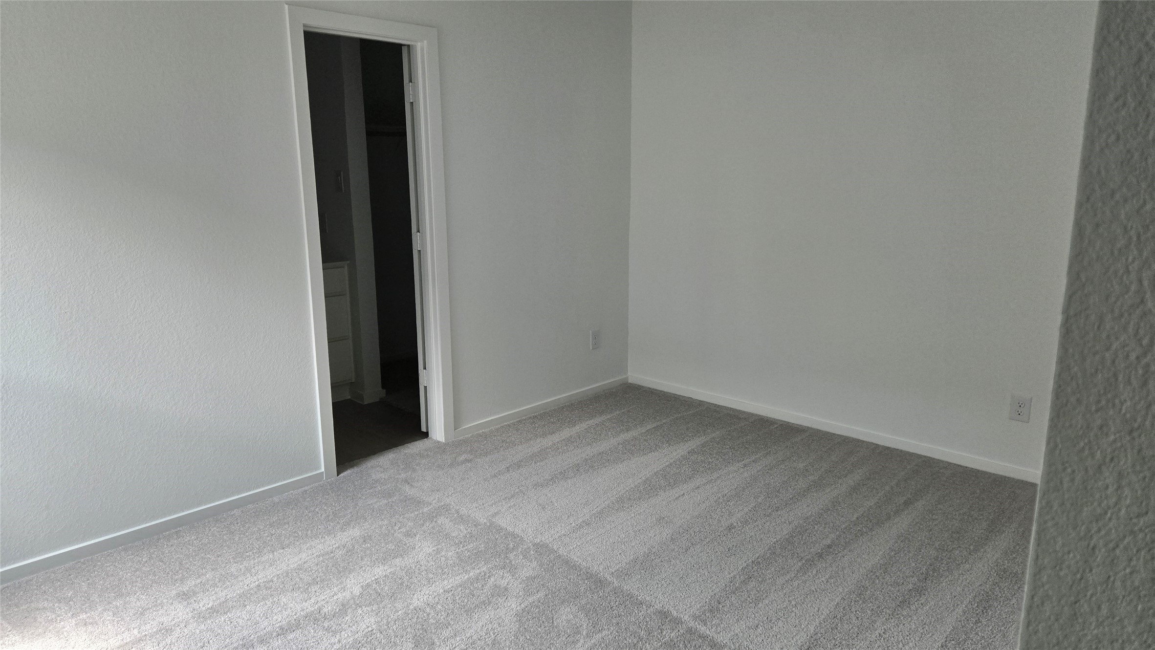 952 Pertuso Lane Property Photo 8