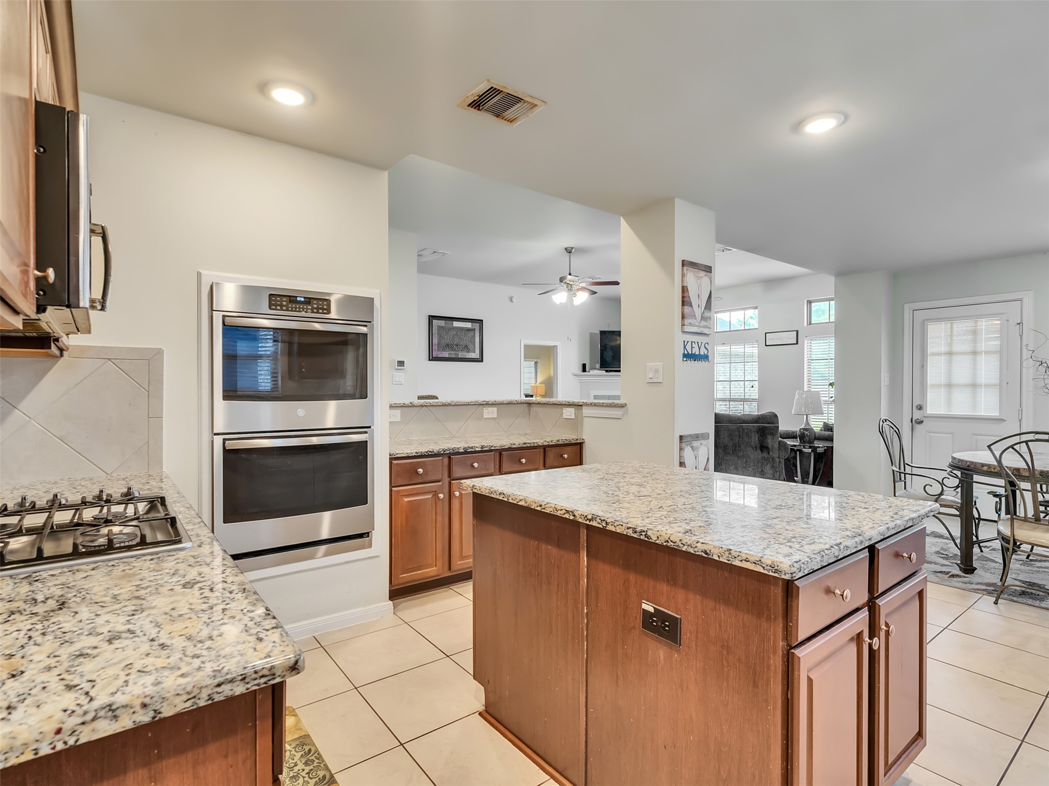 6514 Marble Falls Lane Property Photo 21