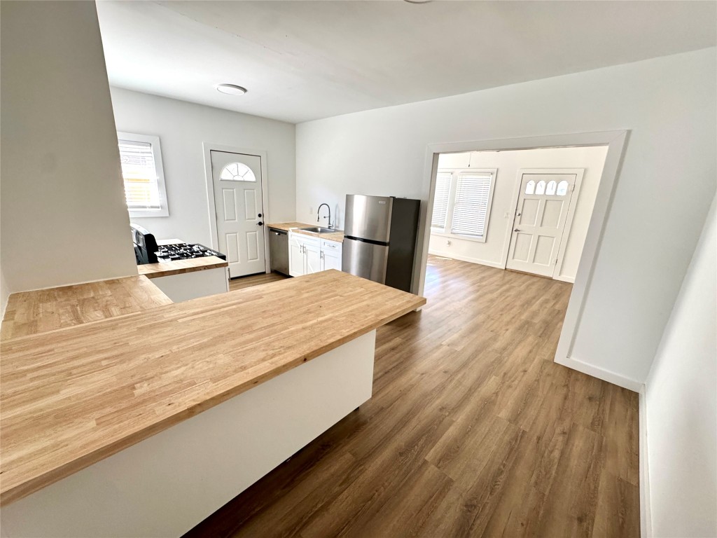 5 Hunt Street Property Photo 4