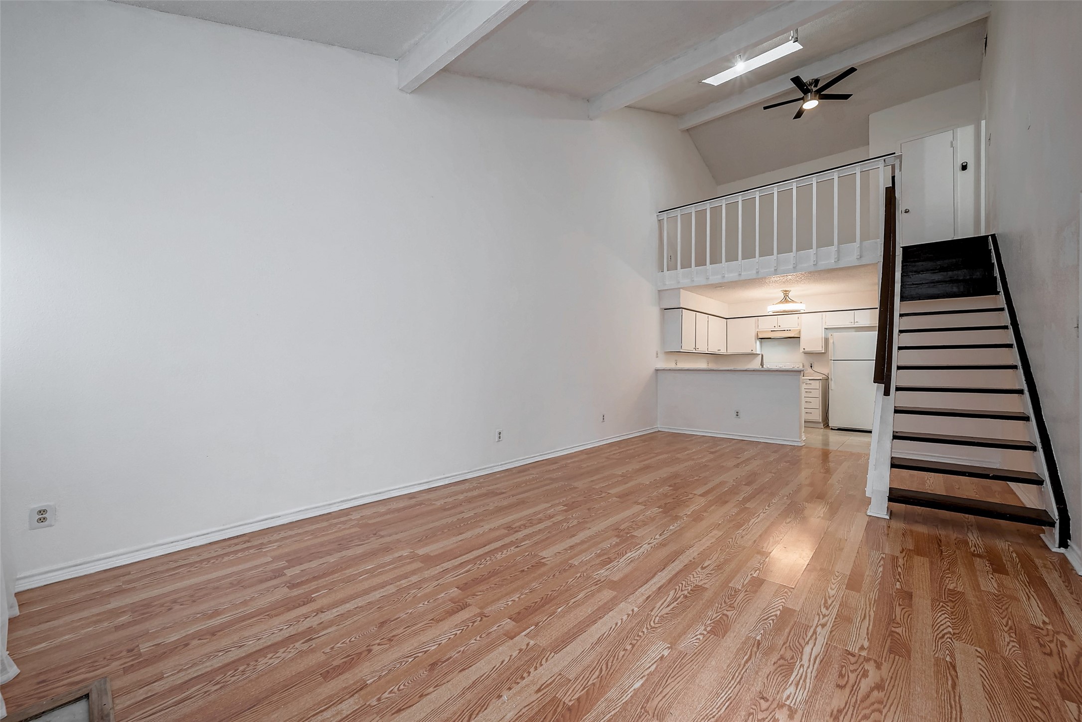 13002 Leader Street 903 Property Photo 8