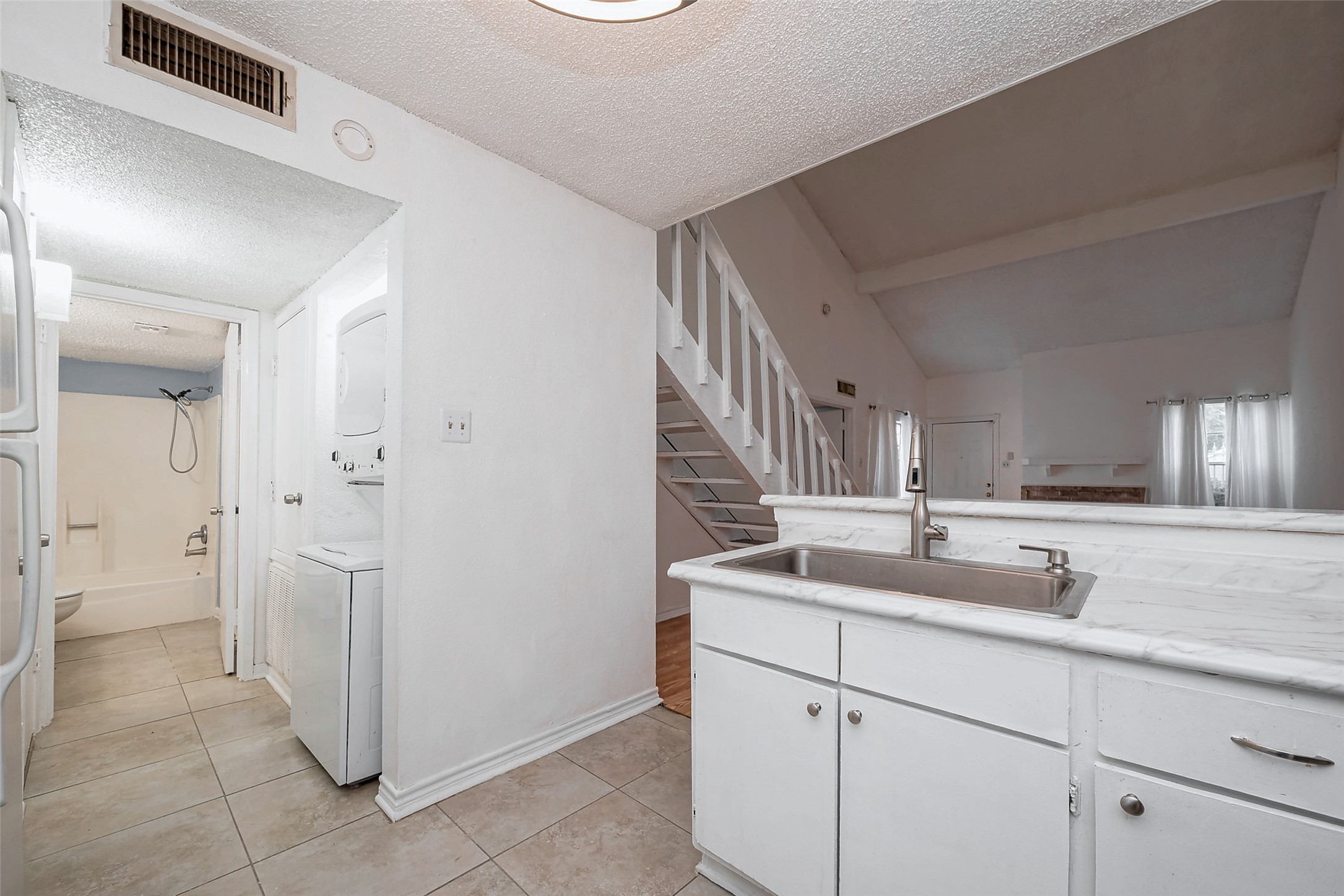 13002 Leader Street 903 Property Photo 14
