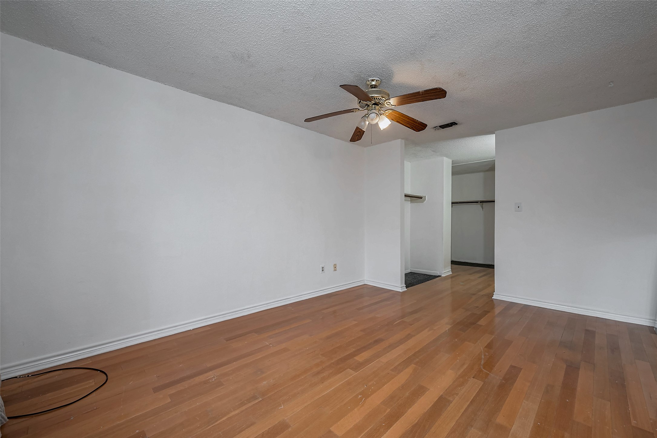 13002 Leader Street 903 Property Photo 29