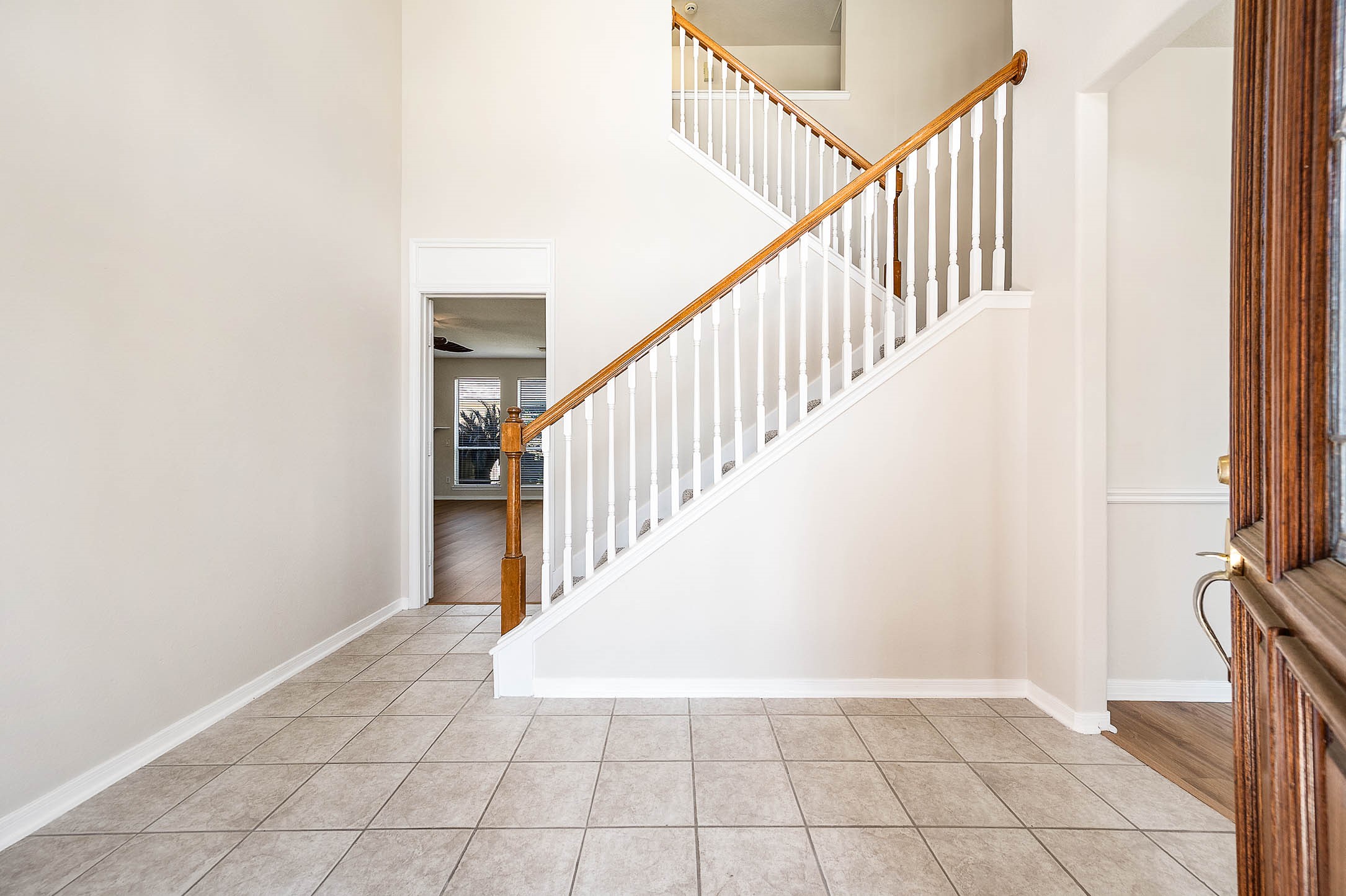 7902 Feather Springs Property Photo 5