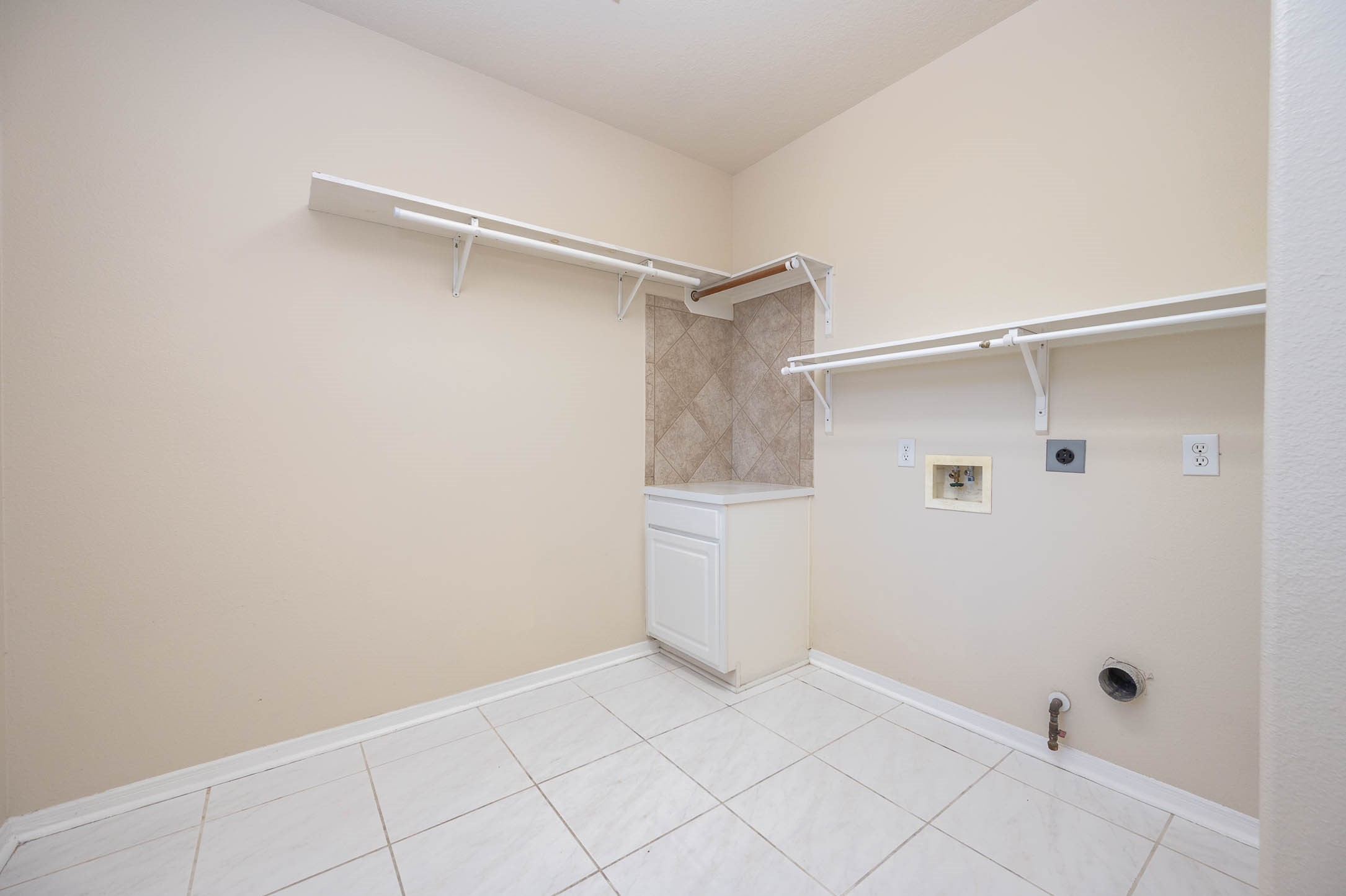 7902 Feather Springs Property Photo 20