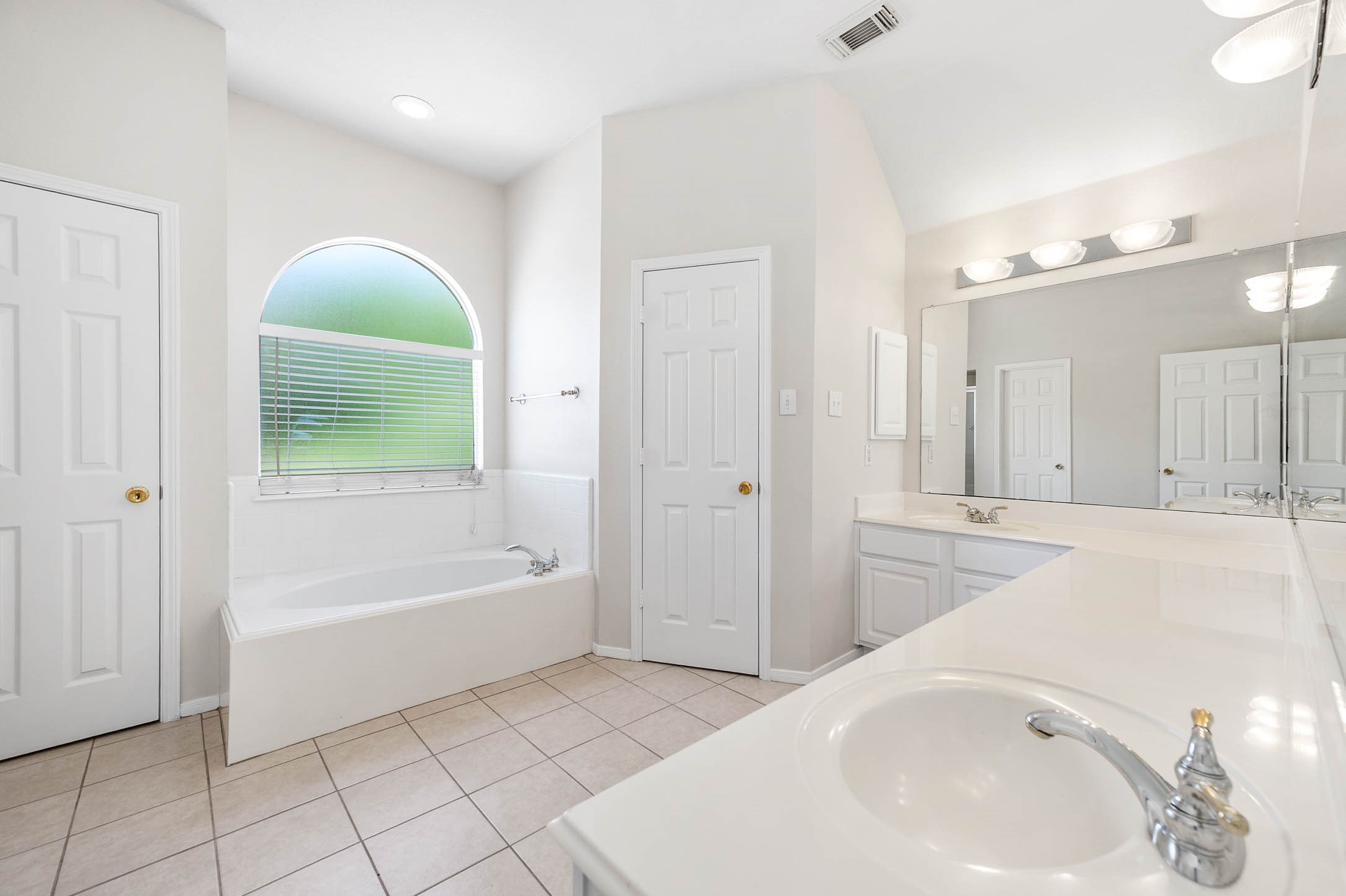 7902 Feather Springs Property Photo 36