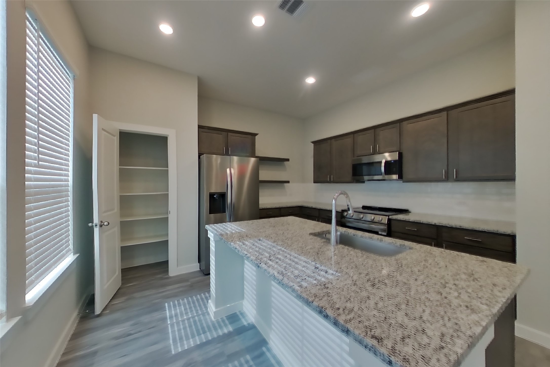 22607 Terrazzo Drive Property Photo 4