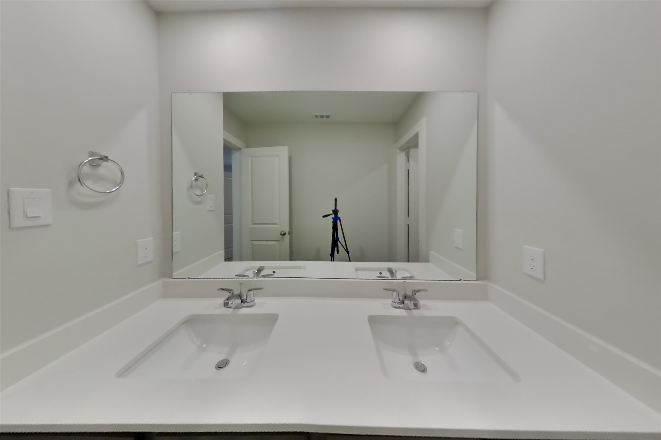 22607 Terrazzo Drive Property Photo 13