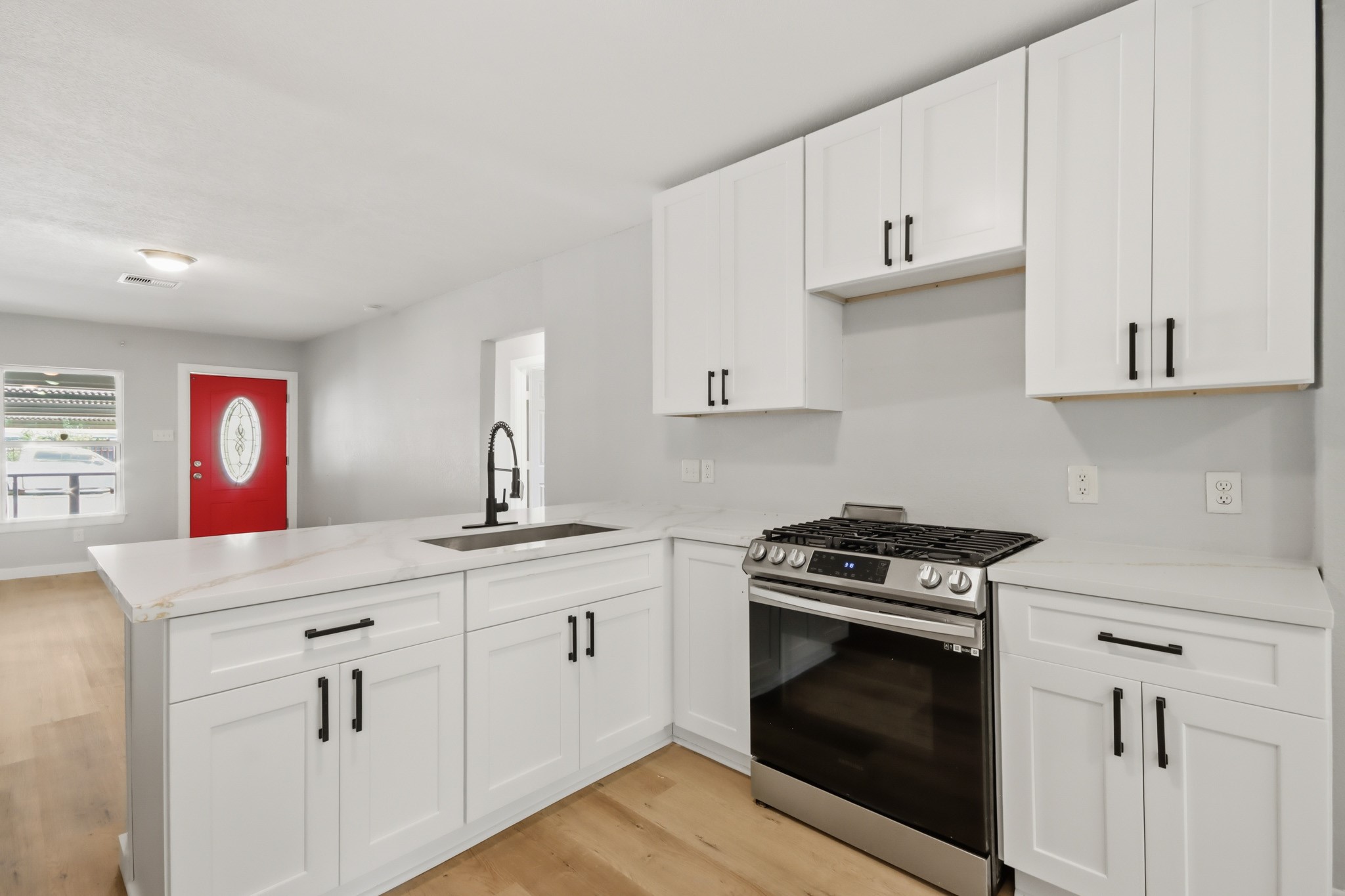 10430 Wiggins Street Property Photo 13